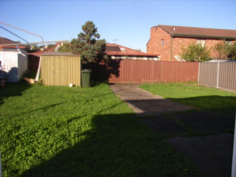 12  Lawley Street, BOSSLEY PARK NSW 2176, Bossley Park - Thumbnail 5