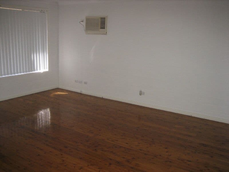 32 Shannon Avenue, MERRYLANDS NSW 2160, Merrylands - Thumbnail 2