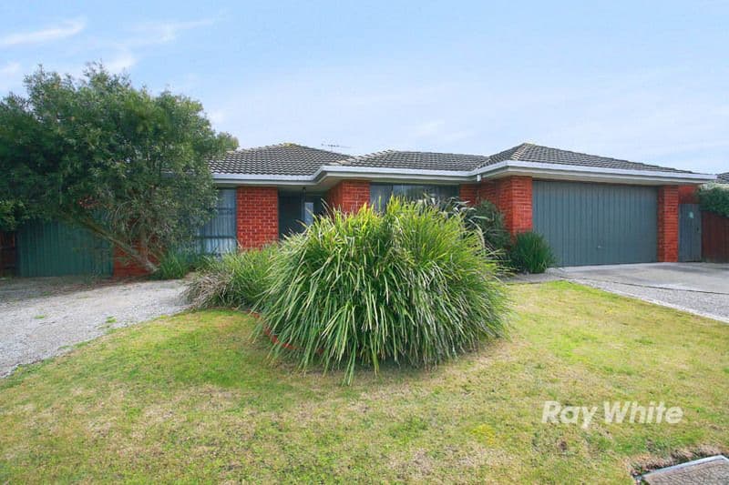 9 Seacombe Place, CRANBOURNE VIC 3977, Cranbourne - Thumbnail 2