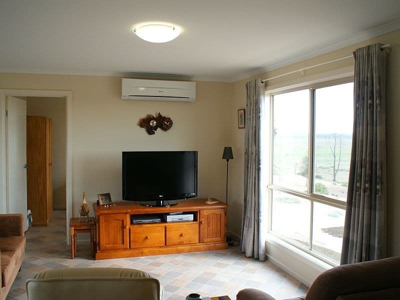 461 The Point Road, WOODS POINT SA 5253, Woods Point - Thumbnail 2