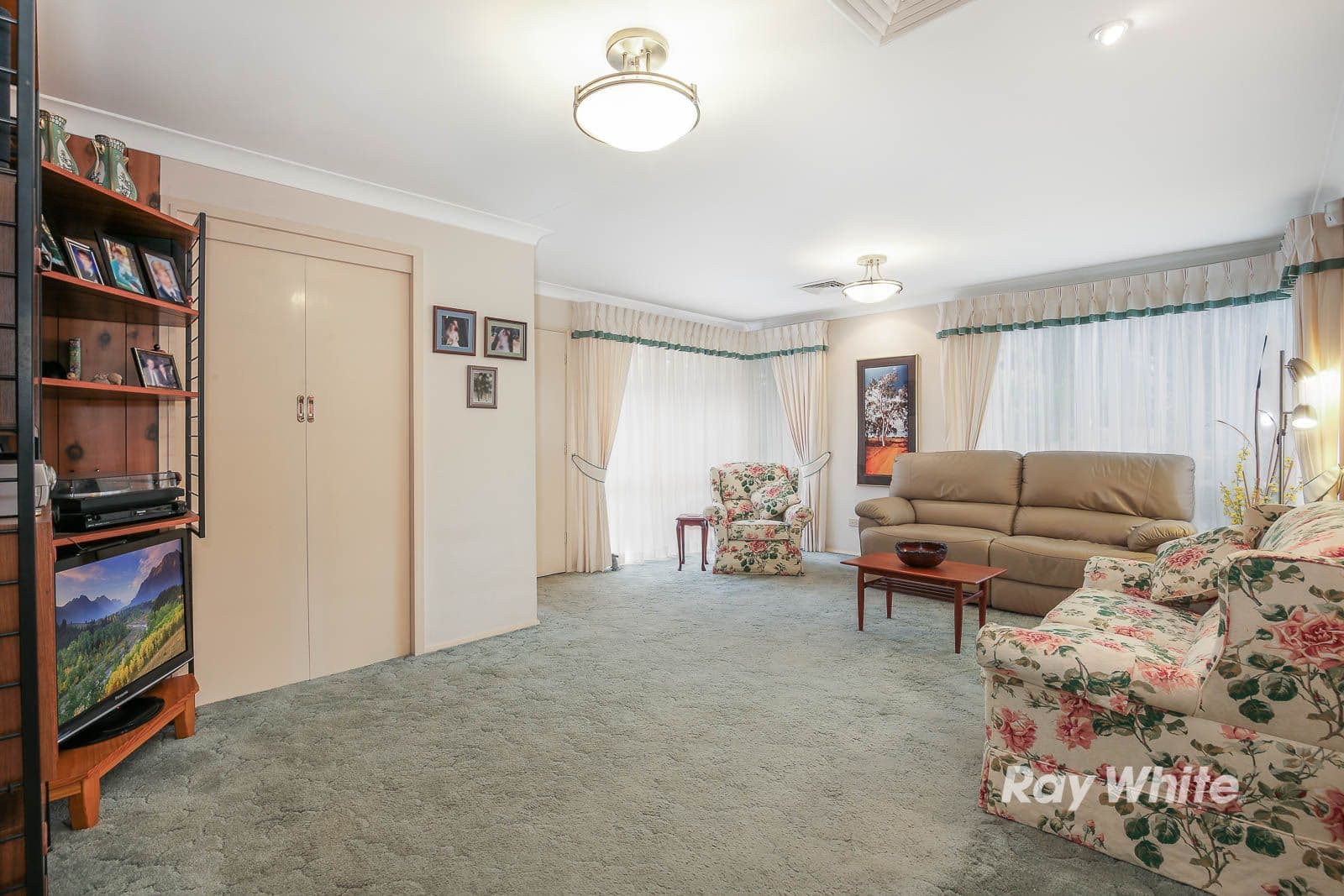 47 Roxborough Park Road, Castle Hill - Thumbnail 2