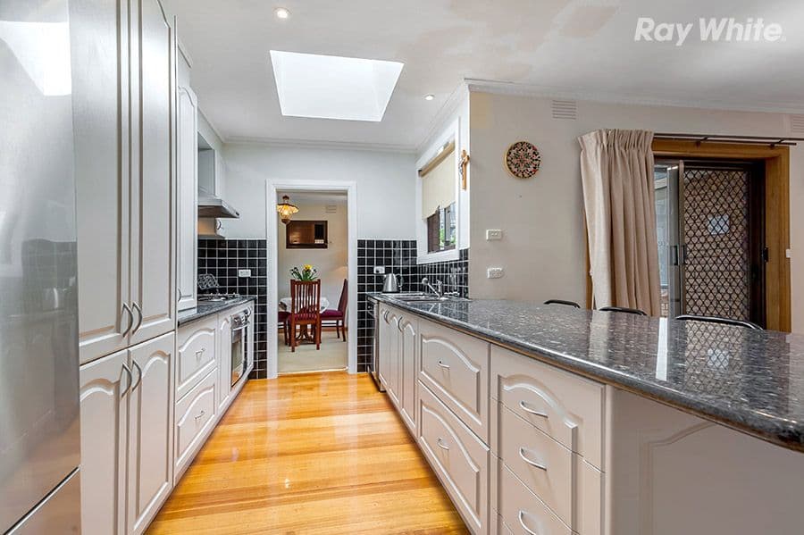 23 Clark Road, Ivanhoe, Ivanhoe - Thumbnail 4