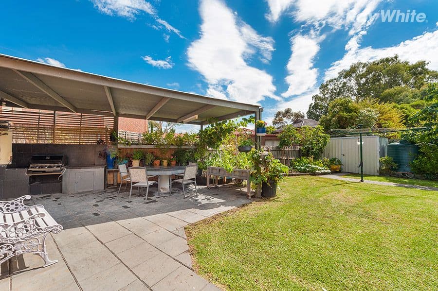 23 Clark Road, Ivanhoe, Ivanhoe - Thumbnail 5