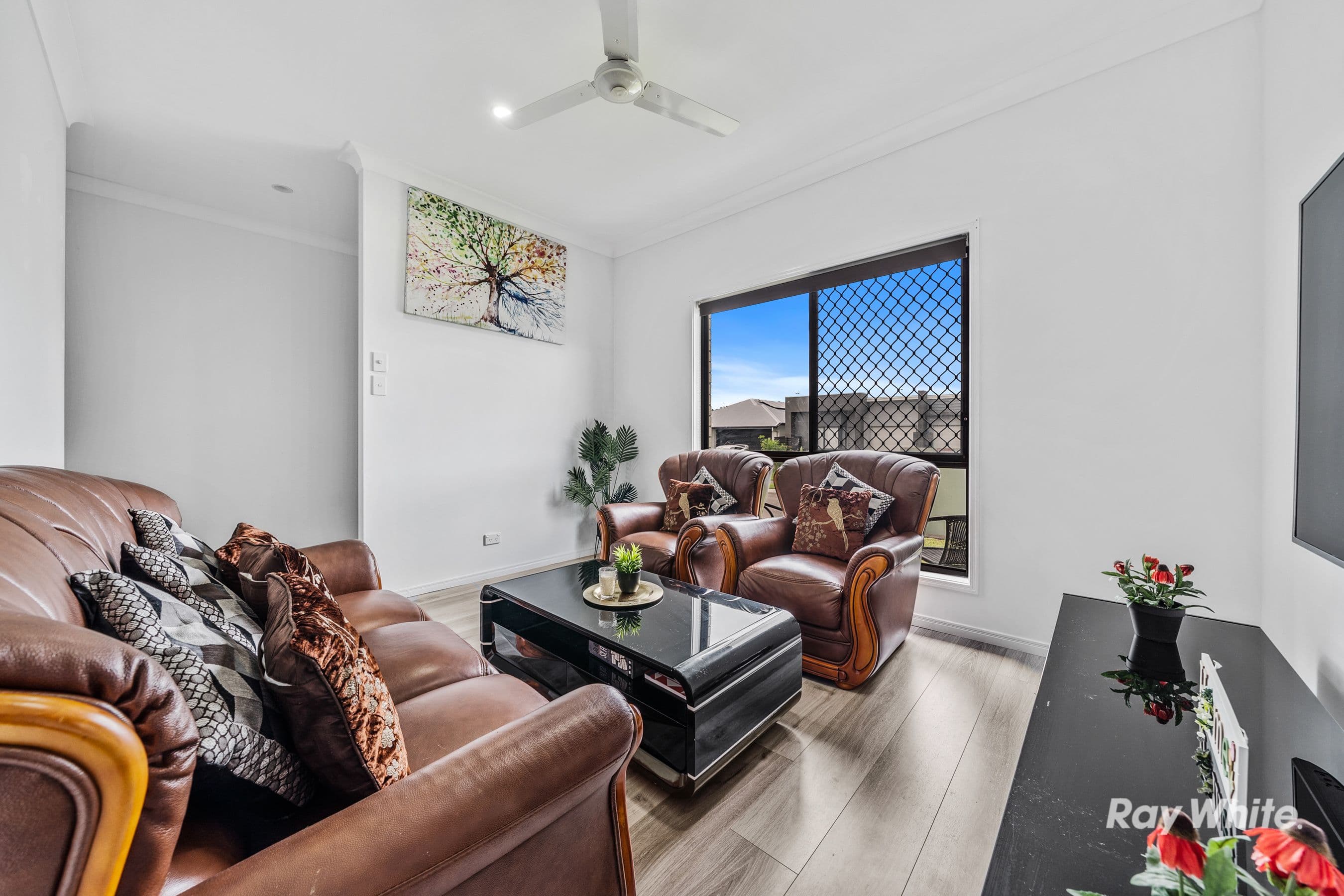 15 Kuprin Street, Logan Reserve QLD 4133, Logan Reserve - Thumbnail 4