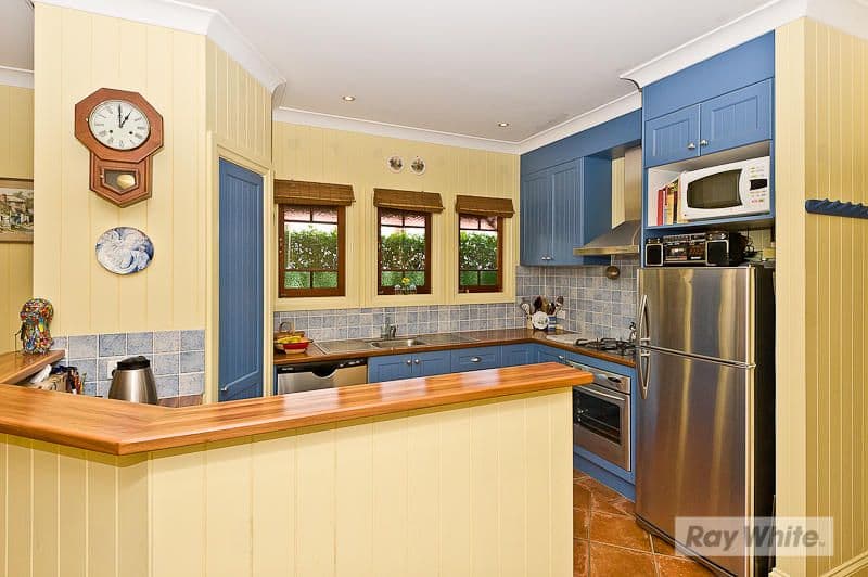 31 Palm Avenue, SANDGATE QLD 4017, Sandgate - Thumbnail 6