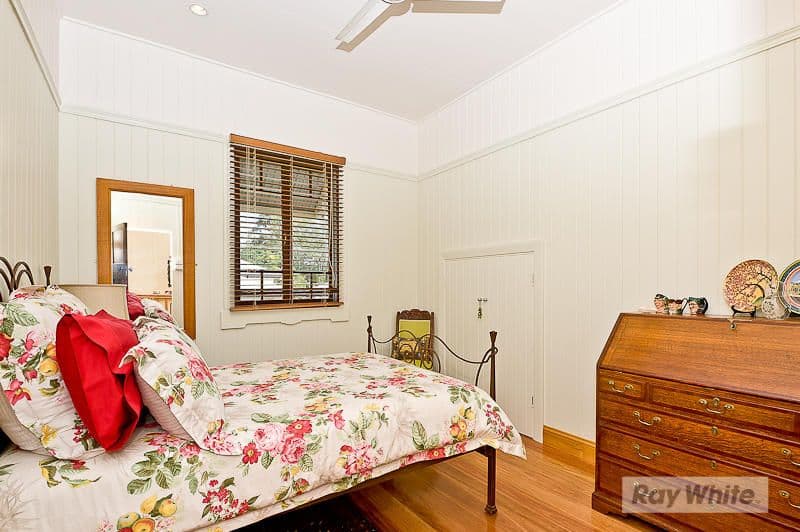 31 Palm Avenue, SANDGATE QLD 4017, Sandgate - Thumbnail 8