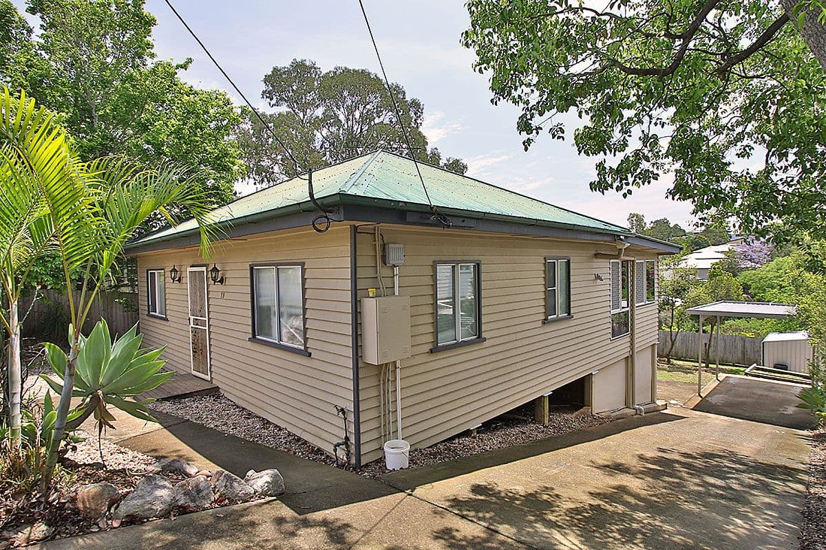 18 Liverpool Street, North Ipswich QLD 4305, North Ipswich - Thumbnail 2