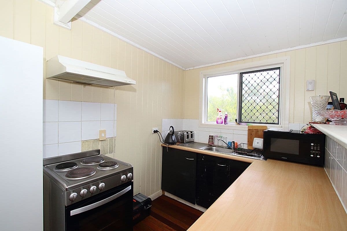18 Liverpool Street, North Ipswich QLD 4305, North Ipswich - Thumbnail 8