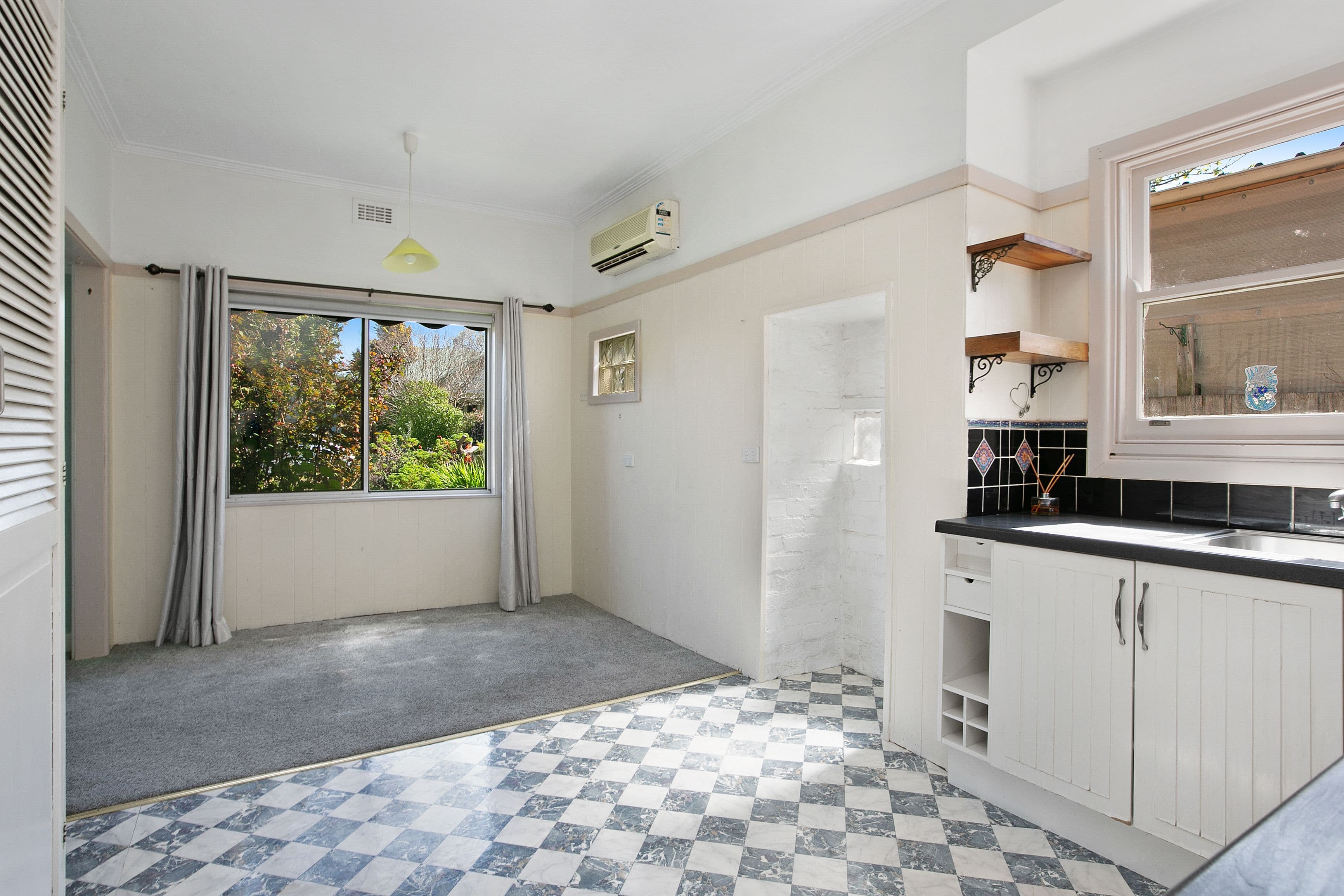 38 Pine Street, Reservoir VIC 3073, Reservoir - Thumbnail 5