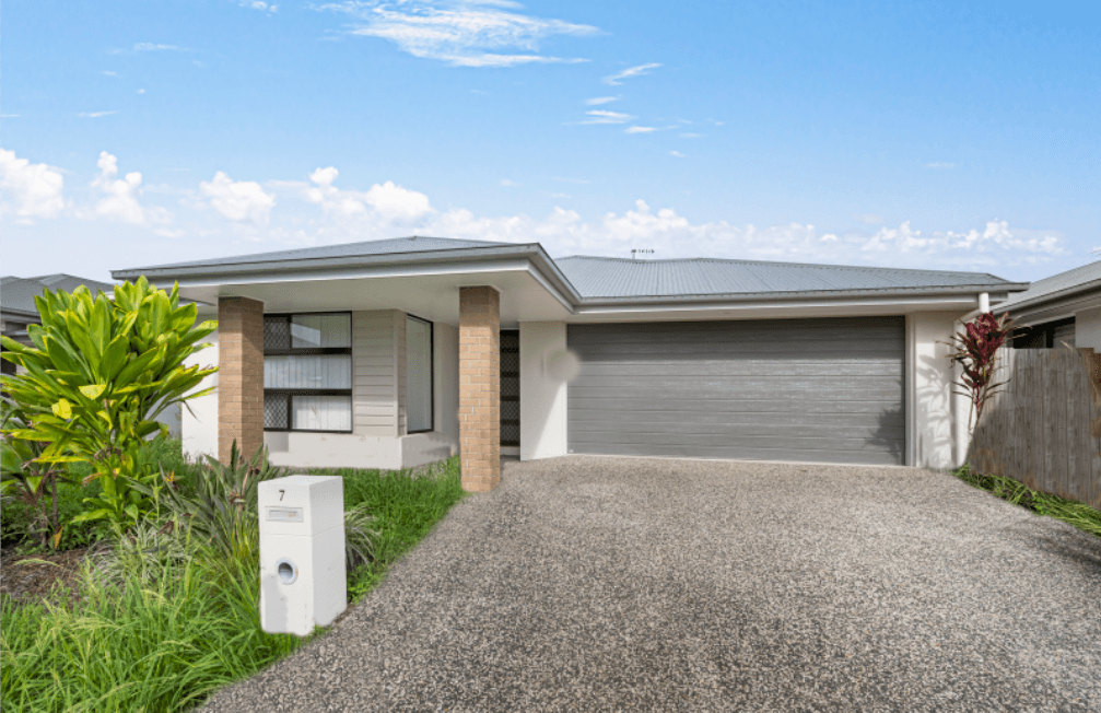 7 Pine Street, Caboolture South QLD 4510, Caboolture South - Image 1
