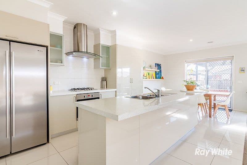 16 Lemon Grove, Cranbourne West VIC 3977, Cranbourne West - Thumbnail 3