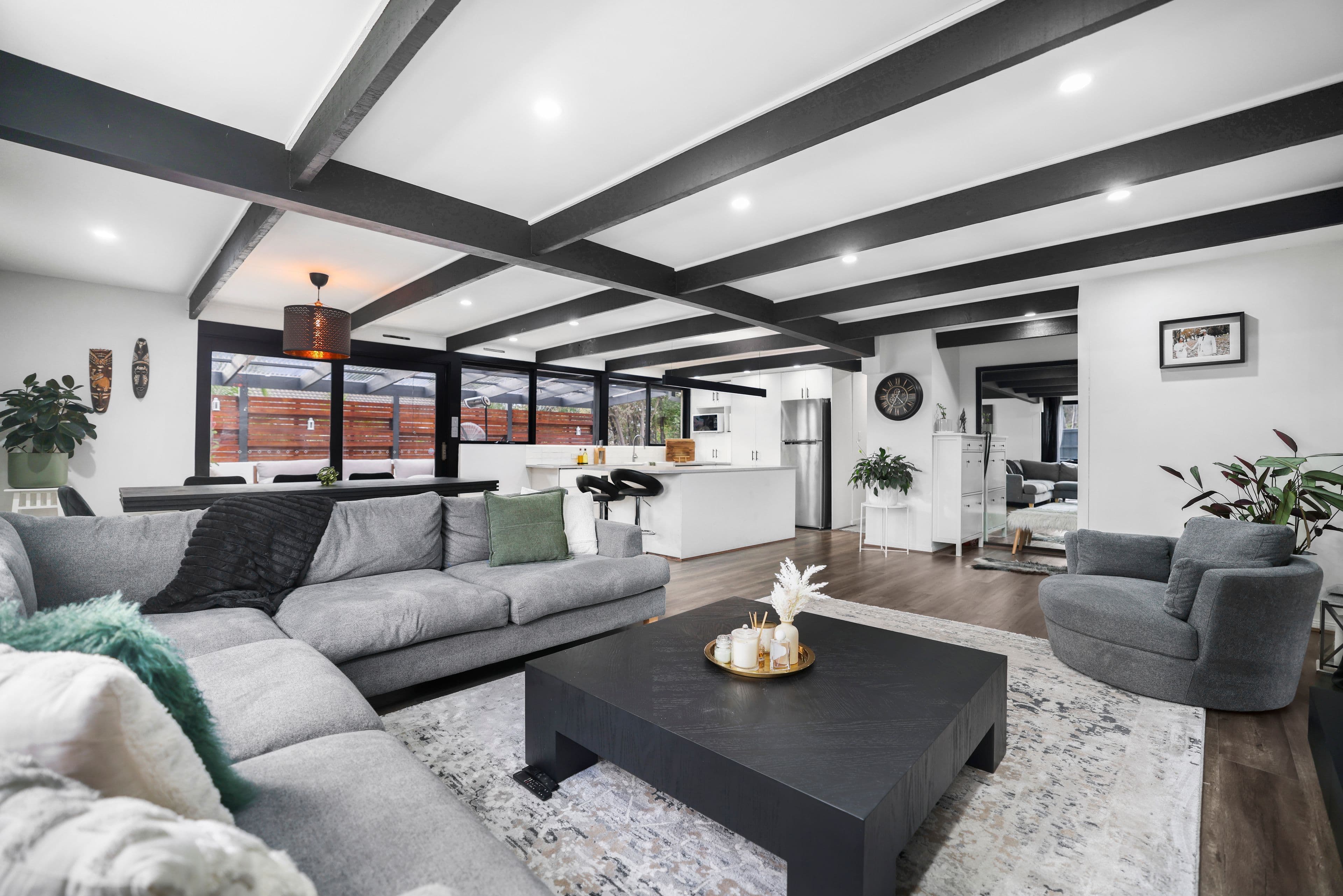 81 James Cook Drive, Endeavour Hills VIC 3802, Endeavour Hills - Thumbnail 2