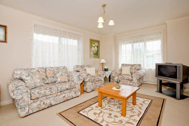 211 Boundary Road, WHITTINGTON VIC 3219, Whittington - Thumbnail 2