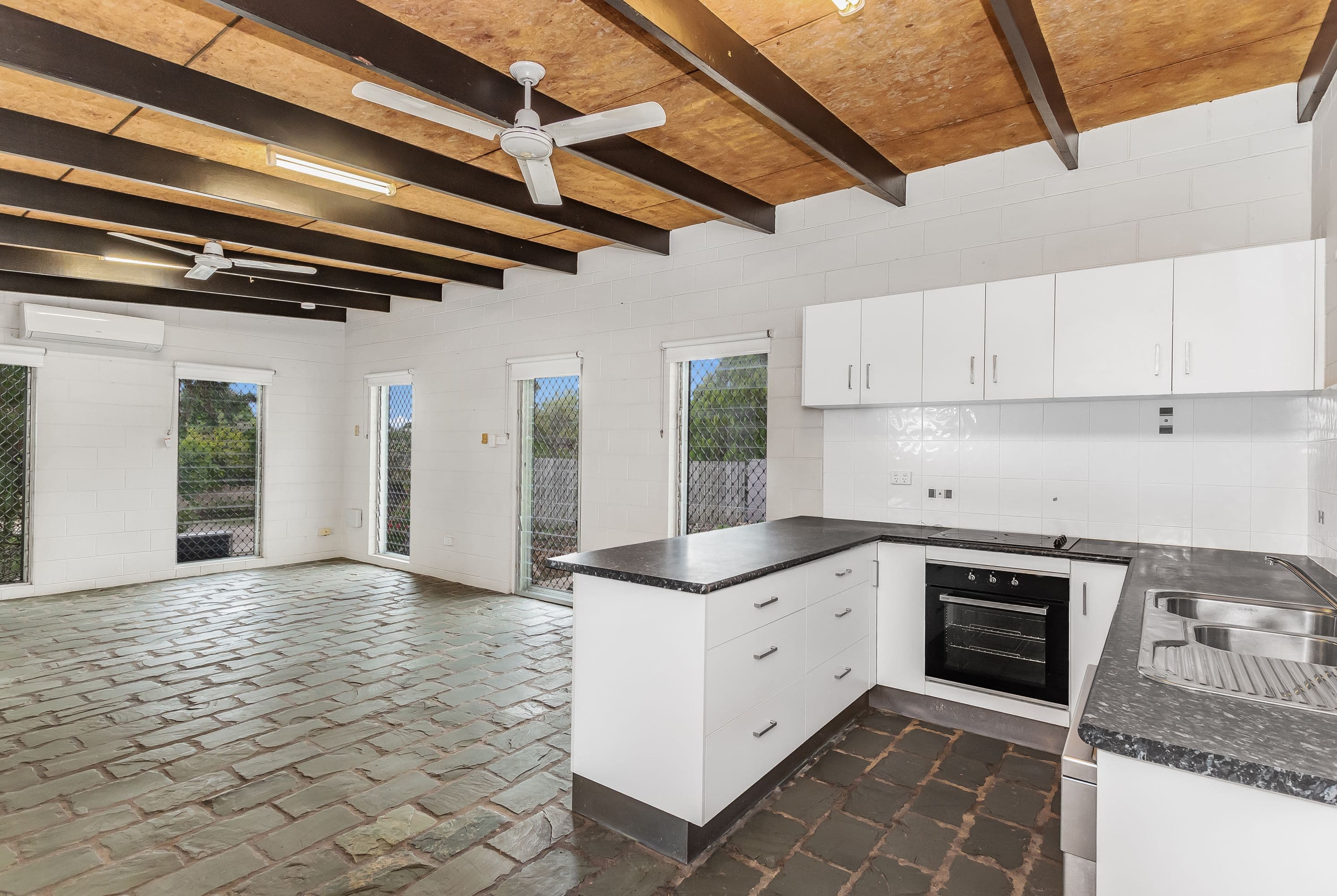 51 Banfield Drive, Mount Louisa QLD 4814, Mount Louisa - Thumbnail 2