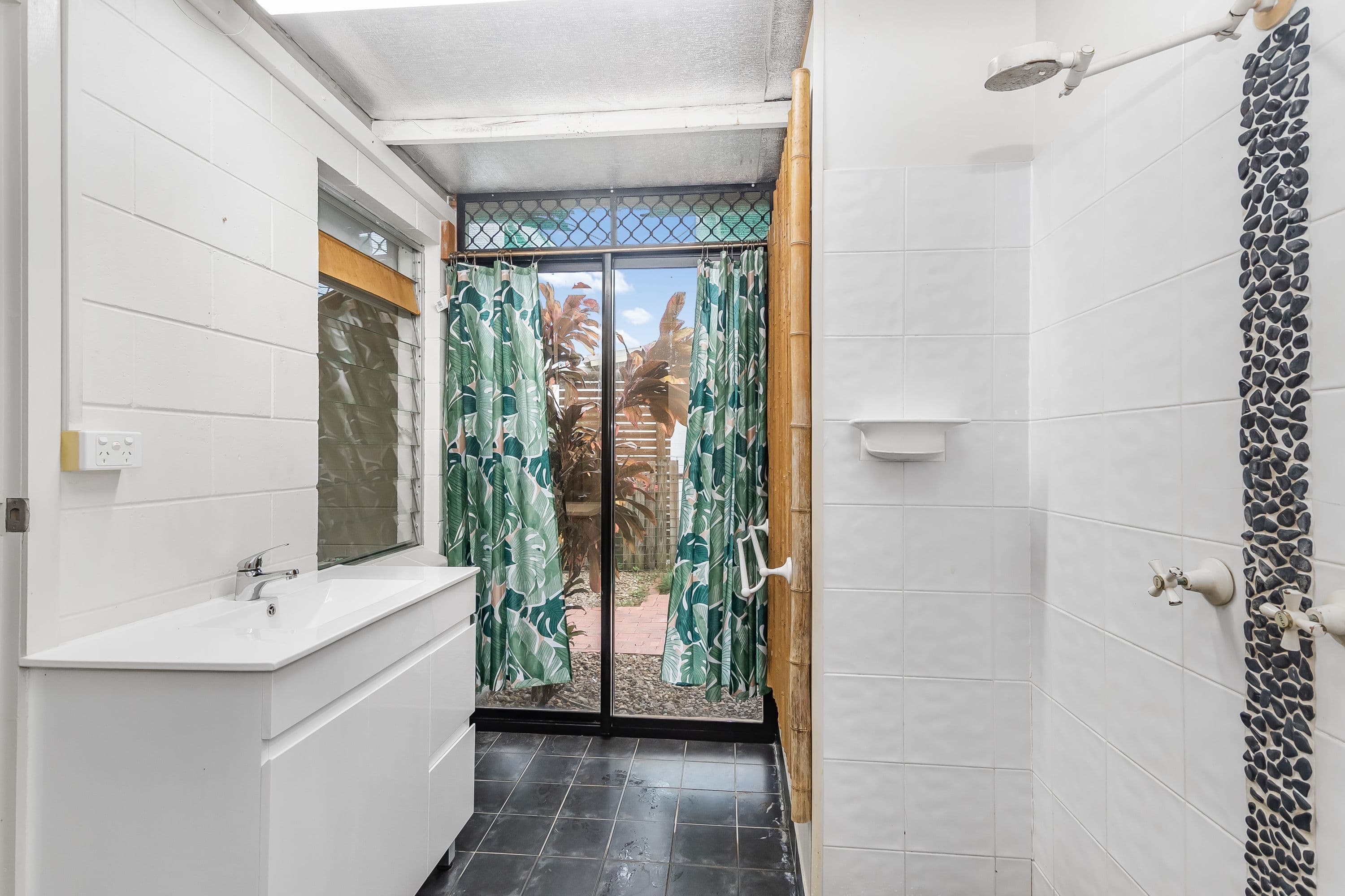 51 Banfield Drive, Mount Louisa QLD 4814, Mount Louisa - Thumbnail 7
