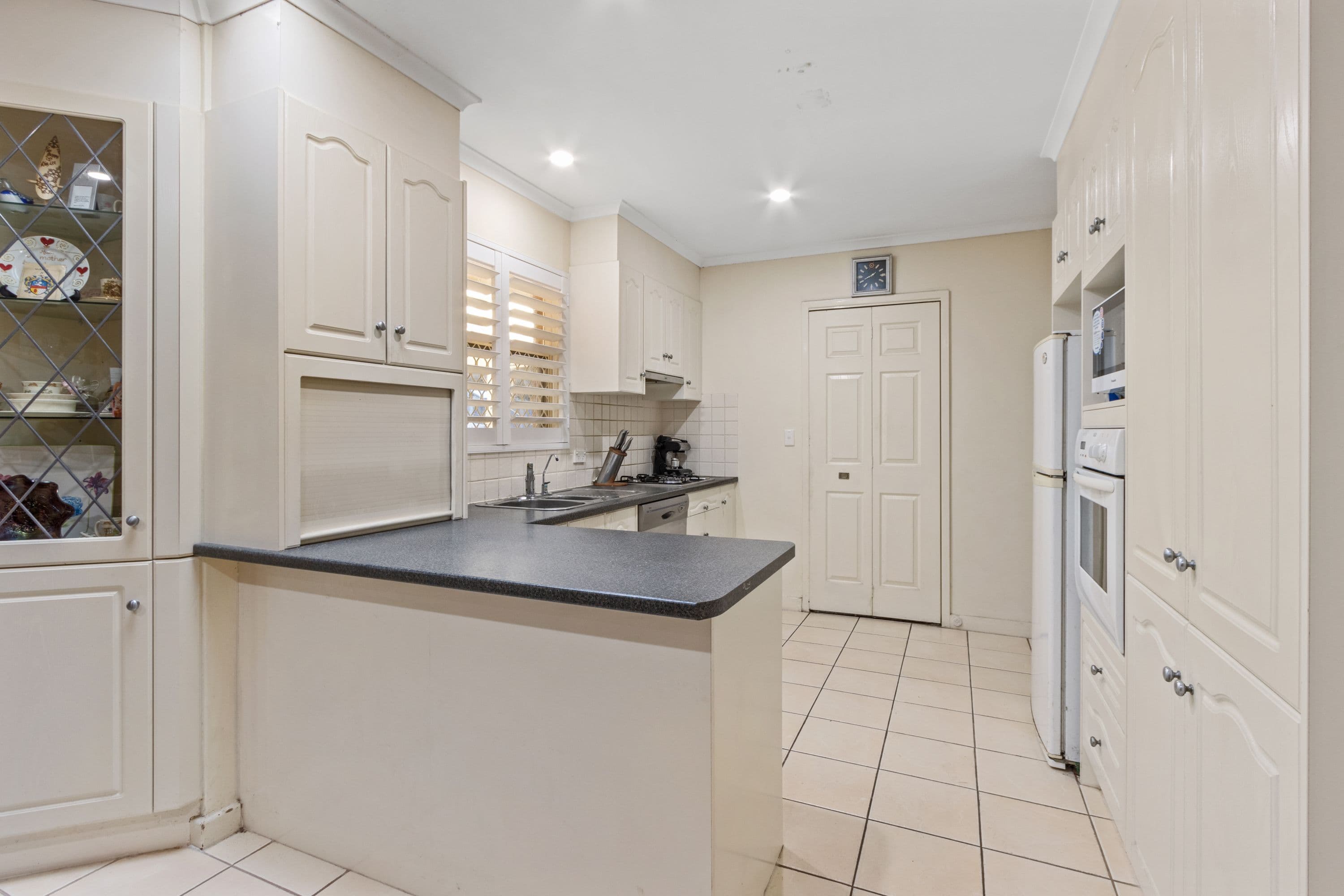 8 Macquarrie Court, West Lakes Shore SA 5020, West Lakes Shore - Thumbnail 4