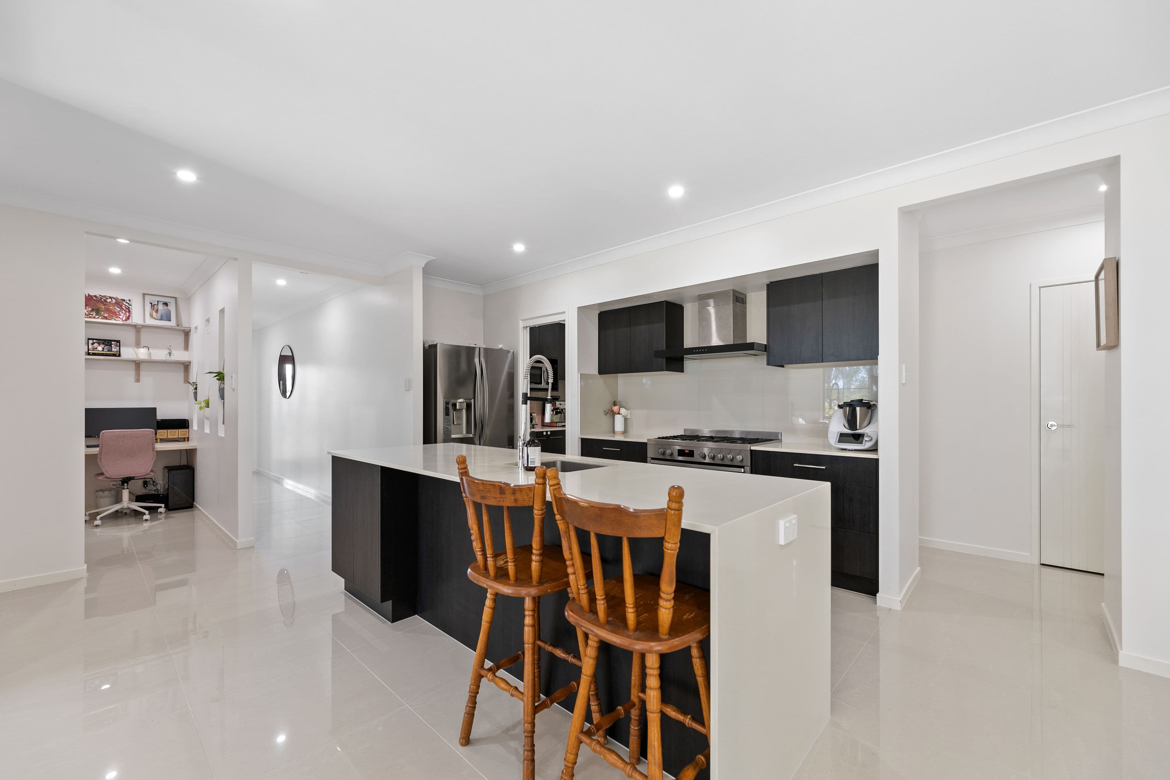 18 Goldfinch Court, Upper Caboolture QLD 4510, Upper Caboolture - Thumbnail 3