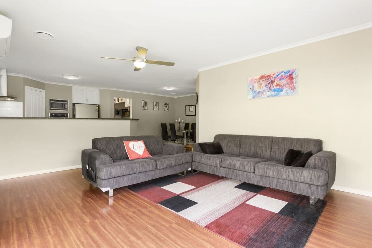 44 Flemington Crescent, Werribee VIC 3030, Werribee - Thumbnail 2