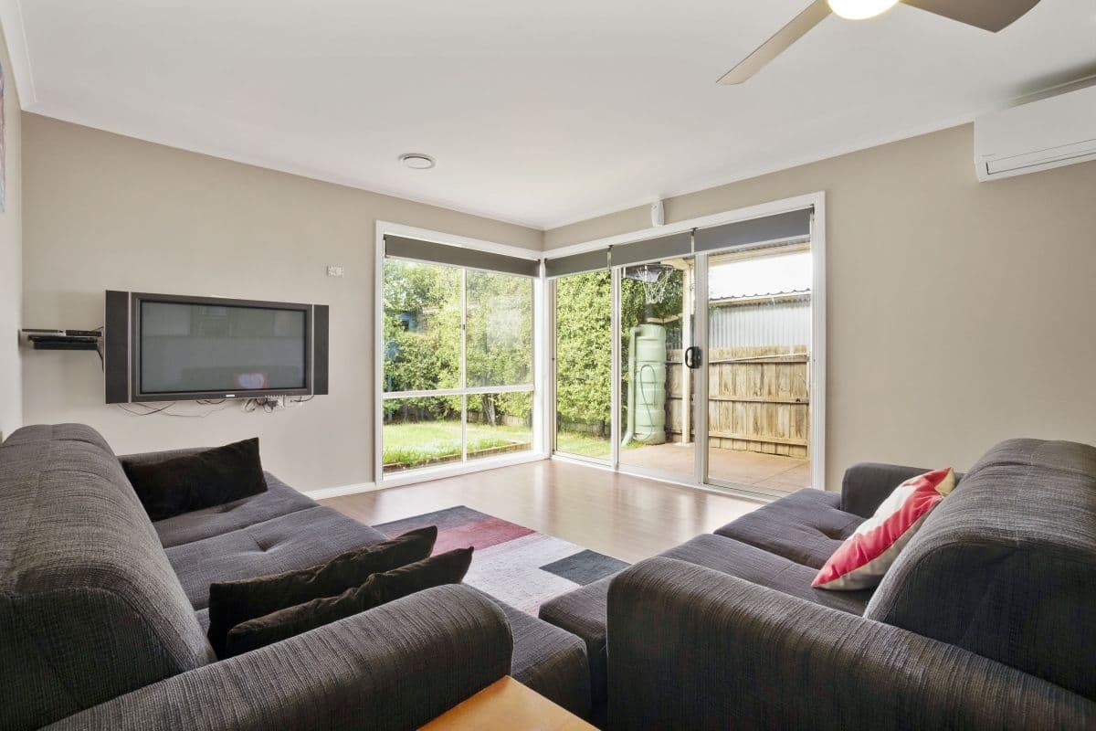 44 Flemington Crescent, Werribee VIC 3030, Werribee - Thumbnail 3