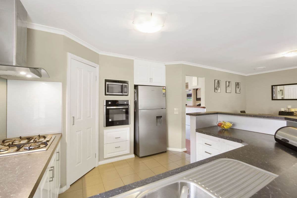 44 Flemington Crescent, Werribee VIC 3030, Werribee - Thumbnail 5