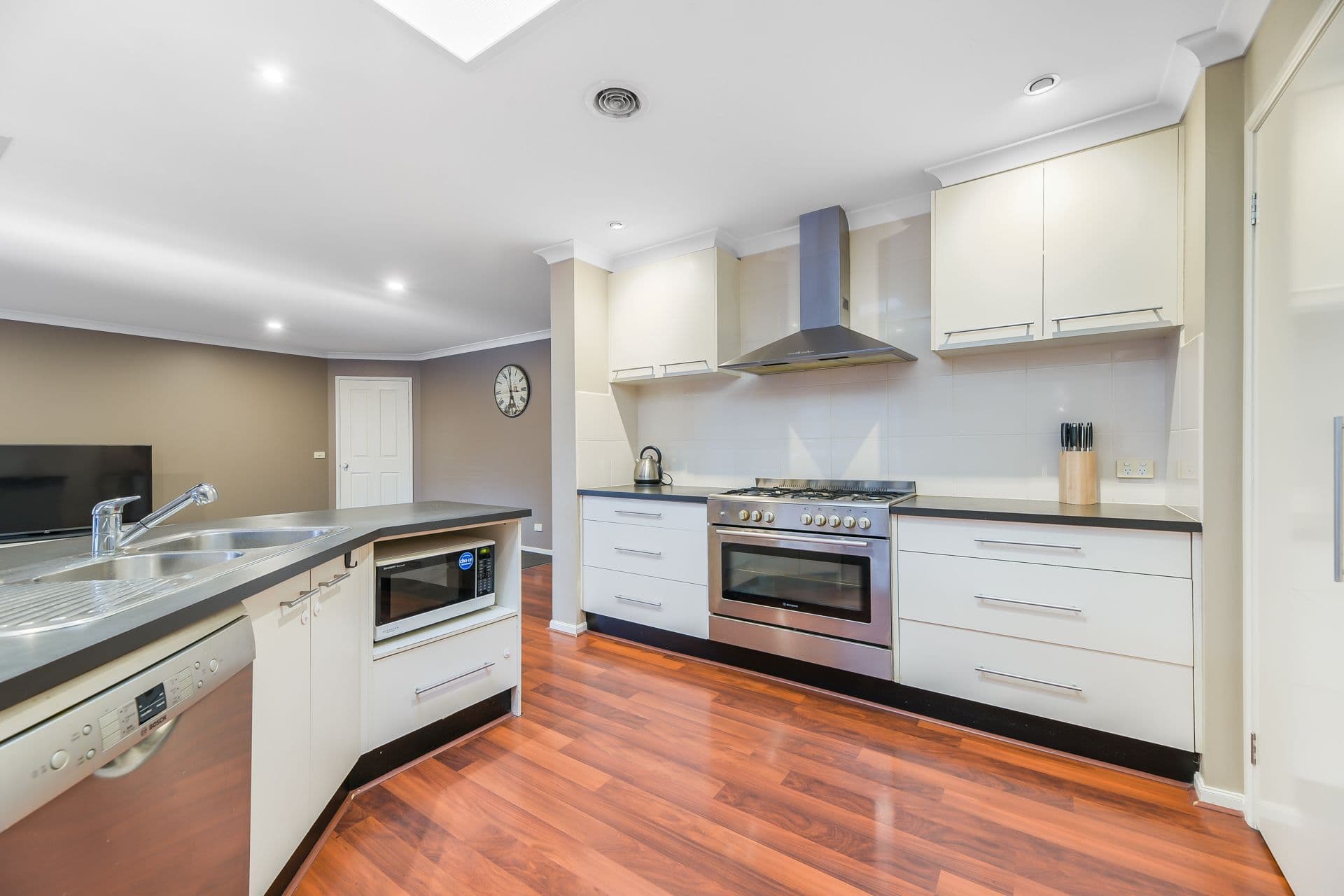 1 Talinga Court, Berwick VIC 3806, Berwick - Thumbnail 5