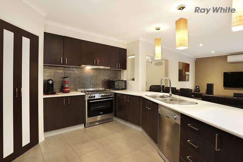 6 Sarsparilla Drive, Point Cook VIC 3030, Point Cook - Thumbnail 5