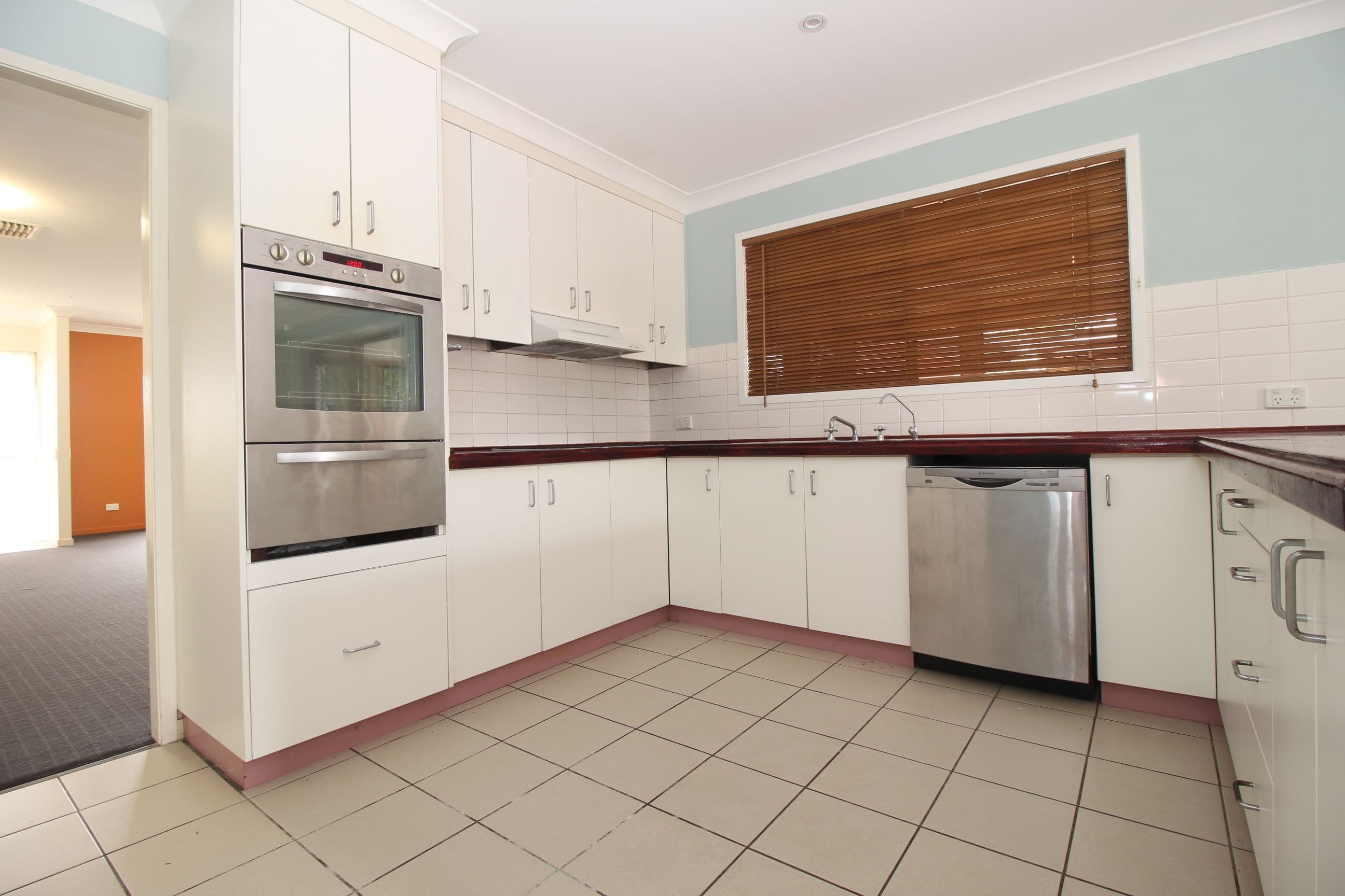 4A Shepherd Grove, Emerald QLD 4720, Emerald - Thumbnail 5