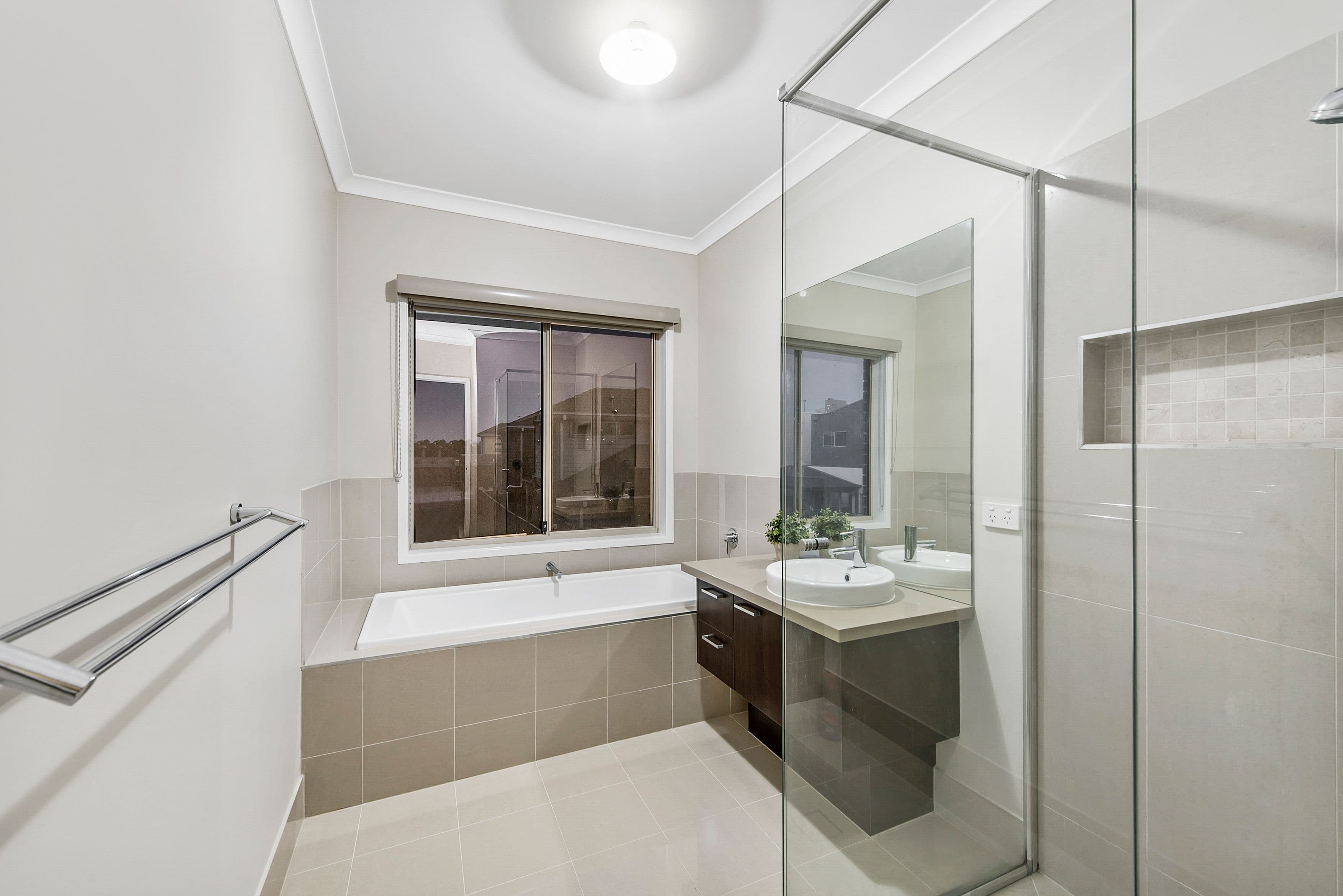 10 Marine Parade, Caroline Springs VIC 3023, Caroline Springs - Thumbnail 8