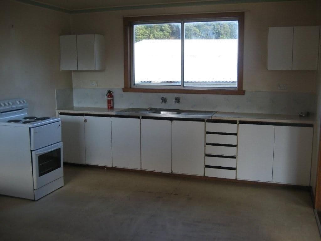 73 Driffield Street, QUEENSTOWN TAS 7467, Queenstown - Thumbnail 3