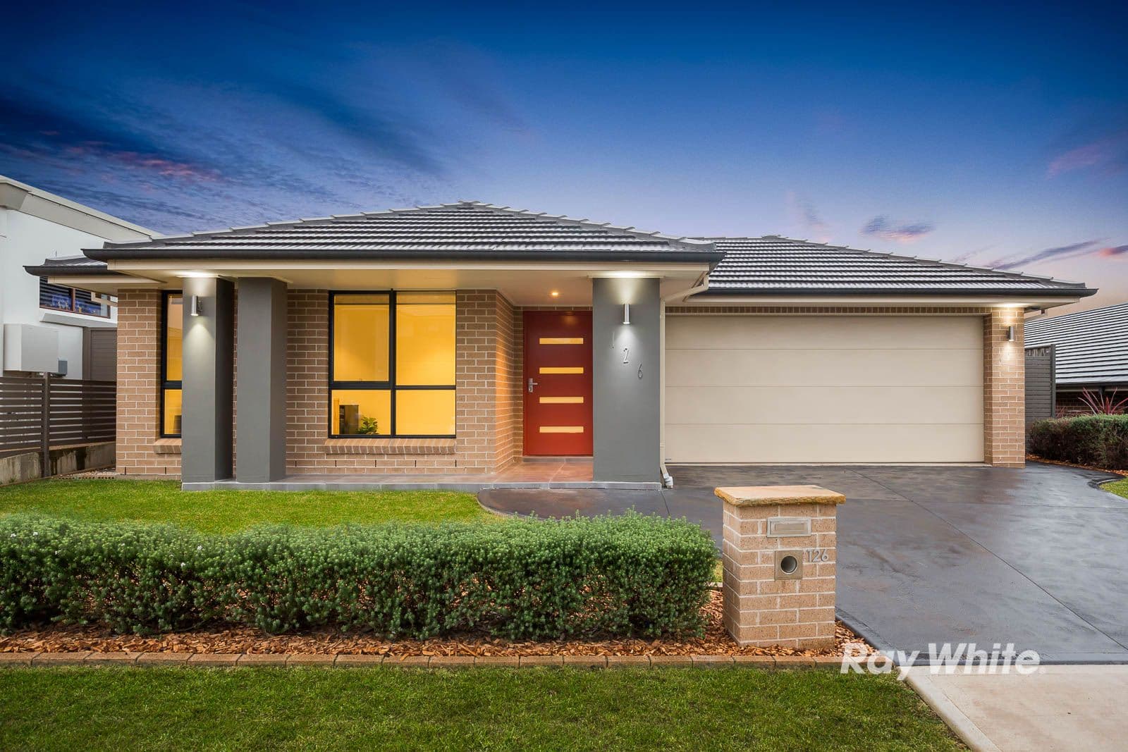 126 Riverbank Drive, The Ponds - Image 1