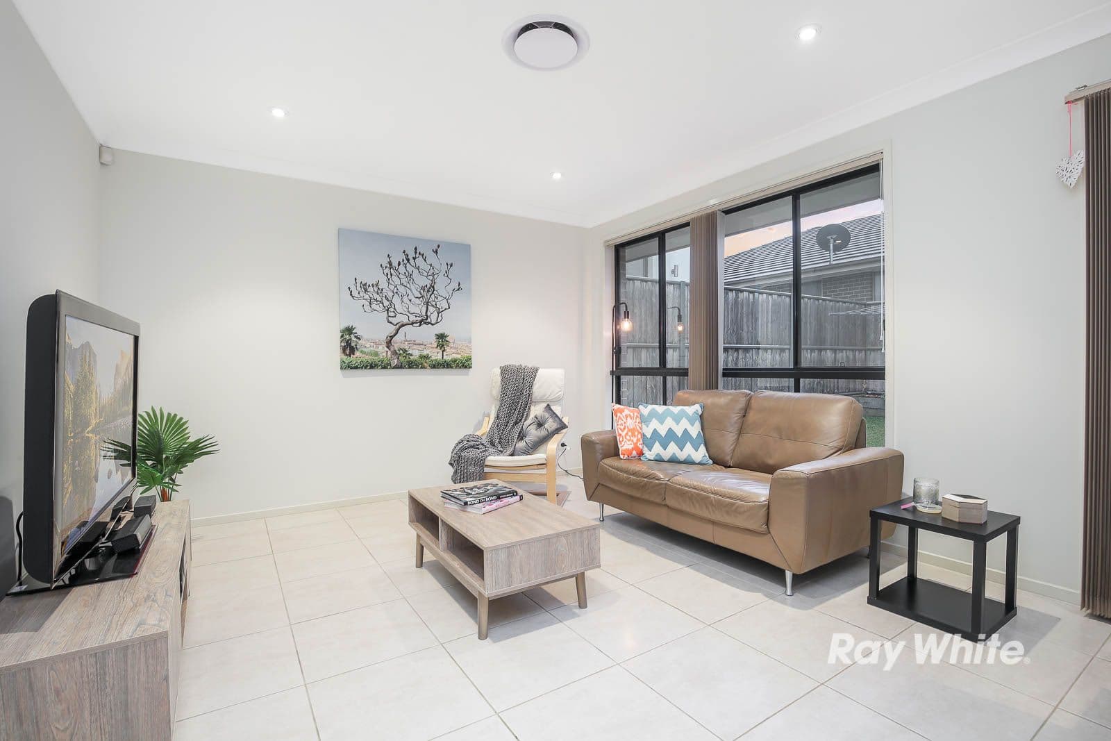 126 Riverbank Drive, The Ponds - Thumbnail 5