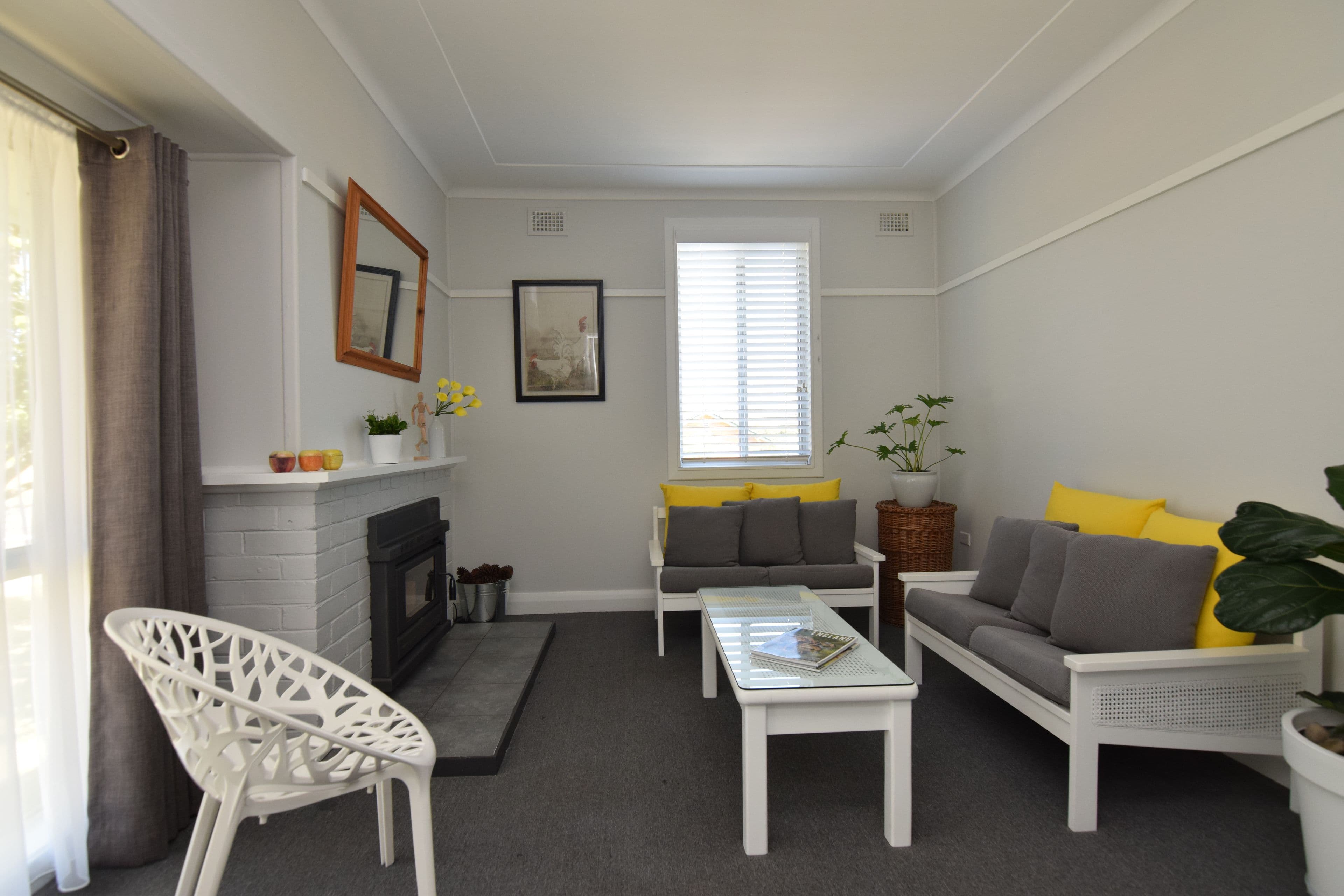 104 Douglas Street, Tenterfield - Thumbnail 3