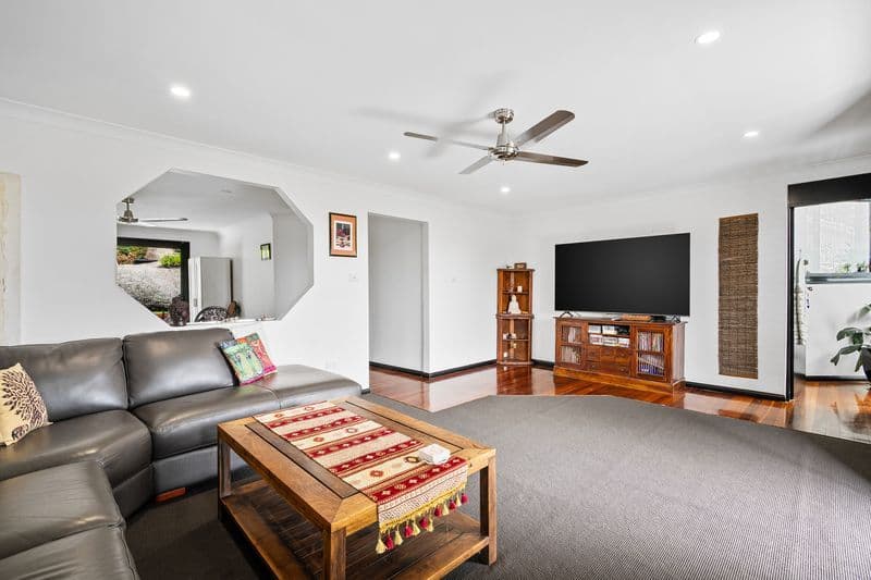 9 Honeysuckle Close, Glenning Valley NSW 2261, Glenning Valley - Thumbnail 4