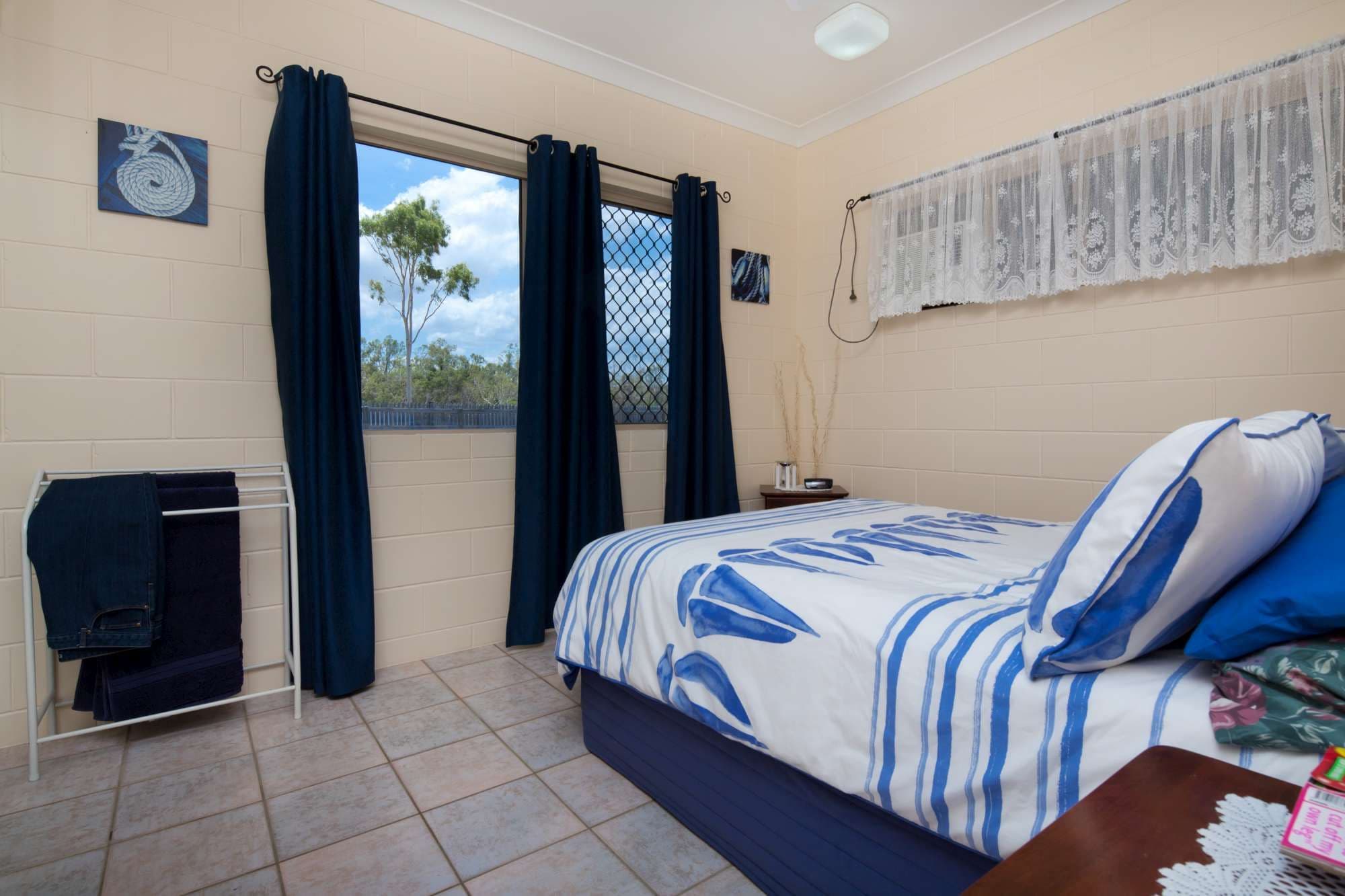 10 Camplin Court, BURDELL QLD 4818, Burdell - Thumbnail 2