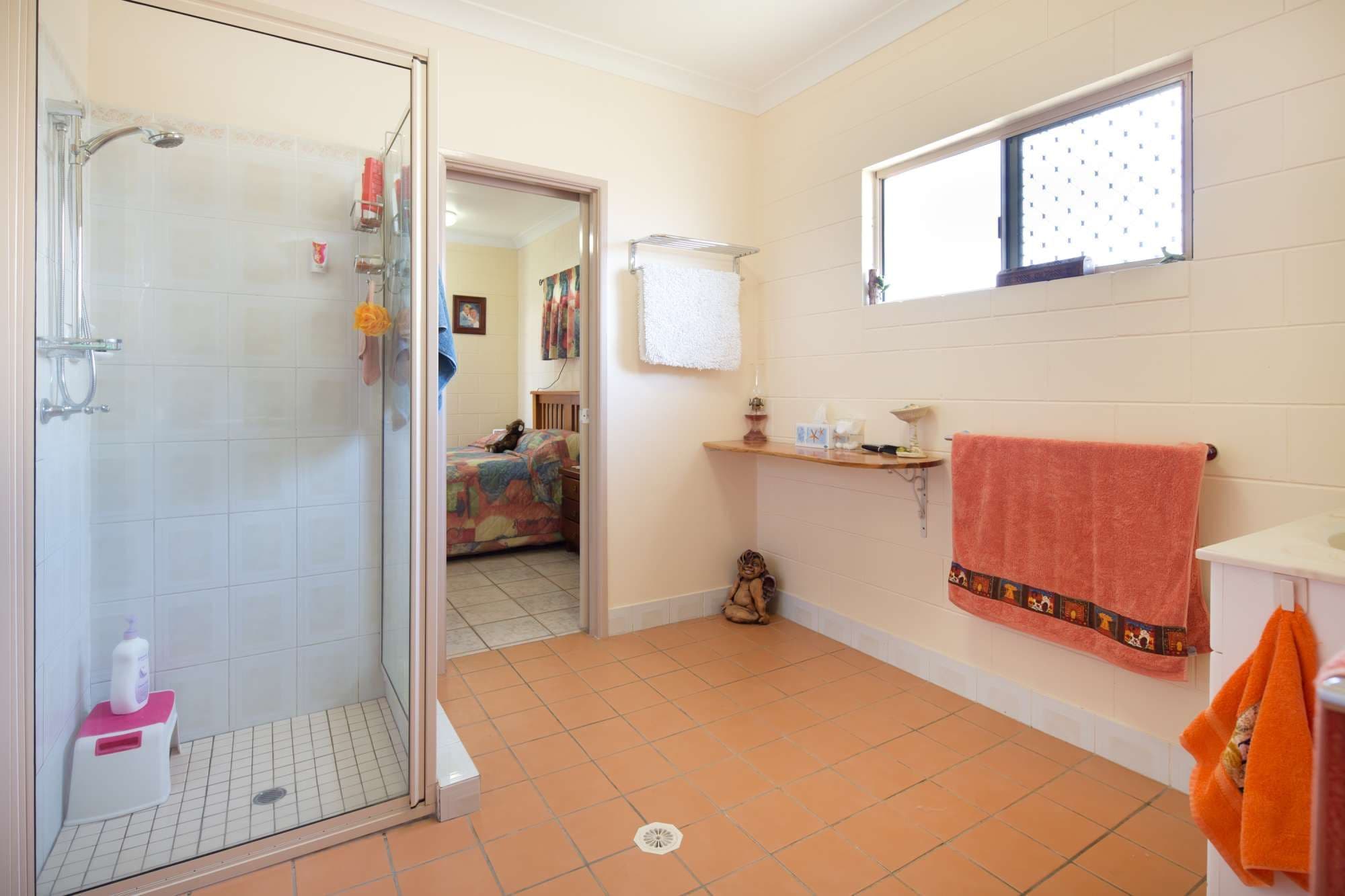 10 Camplin Court, BURDELL QLD 4818, Burdell - Thumbnail 6