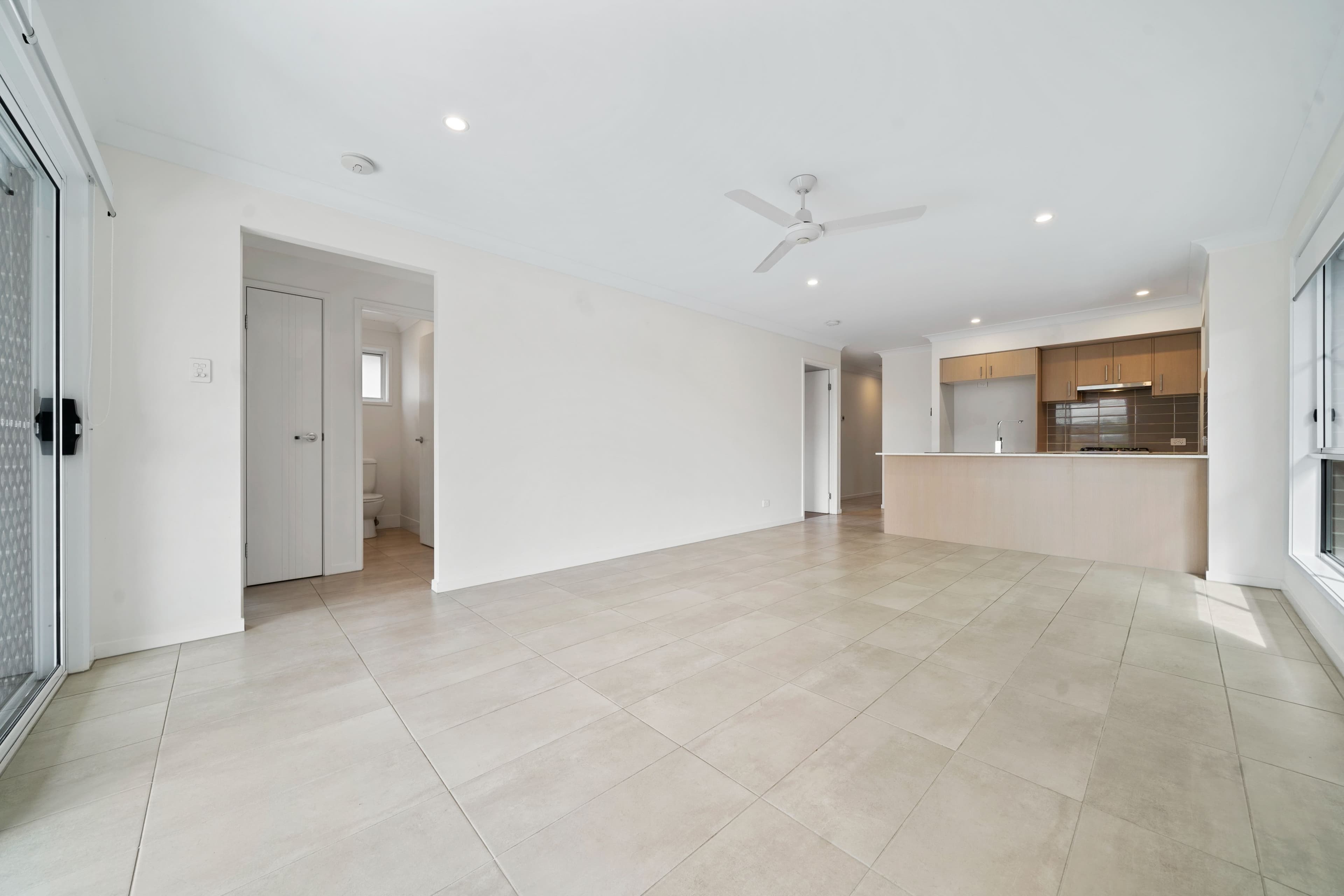 328 Tallagandra Road, Holmview QLD 4207, Holmview - Thumbnail 6