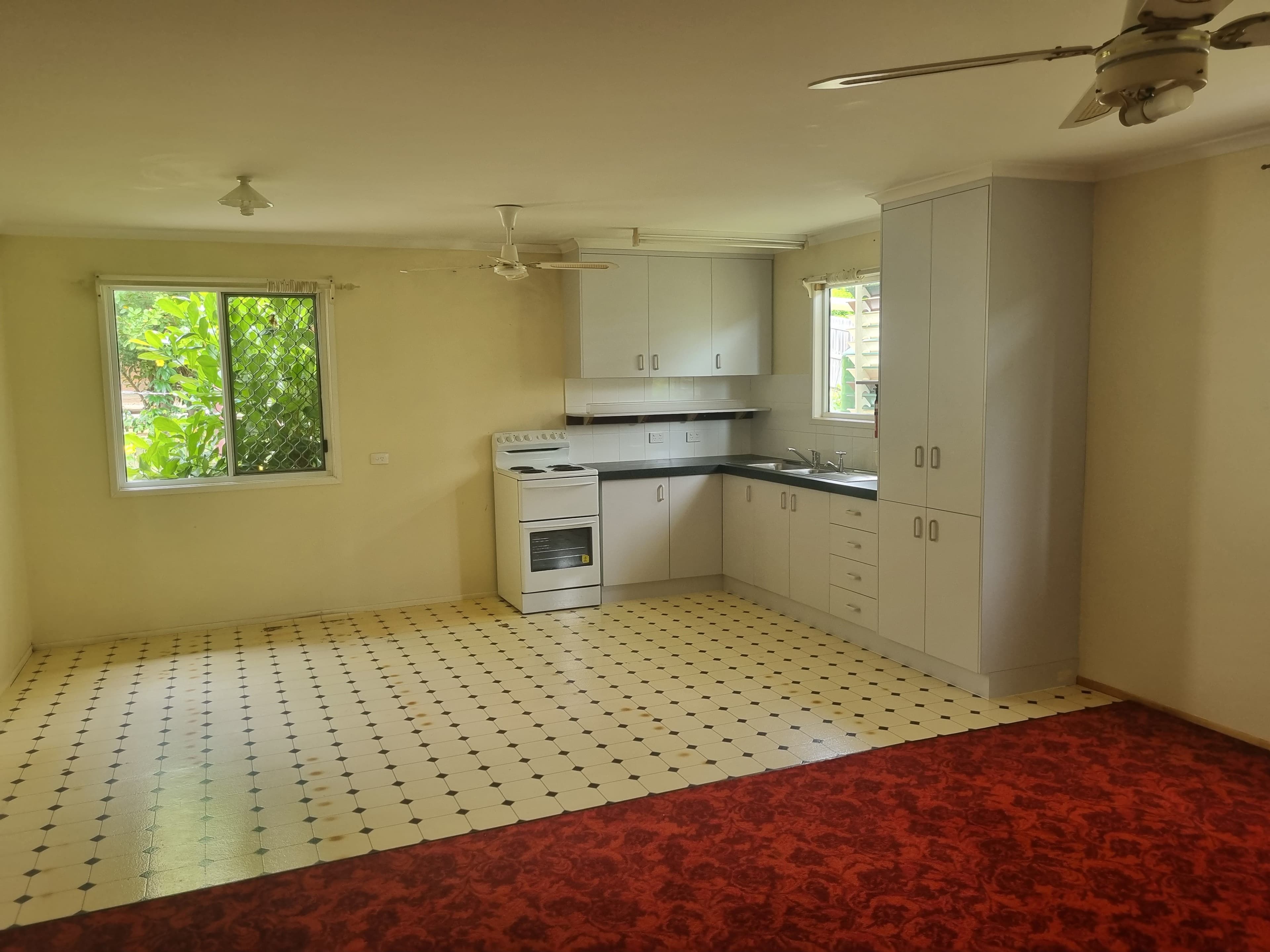 8 Chauvel Court, Boyne Island QLD 4680, Boyne Island - Thumbnail 2