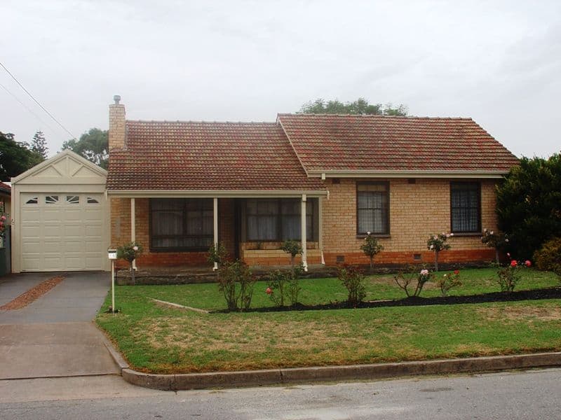 16 Hoover Road, HENLEY BEACH SOUTH SA 5022, Henley Beach South - Thumbnail 2