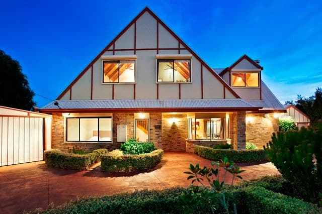 10  Borrie Street, RESERVOIR VIC 3073, Reservoir - Image 1