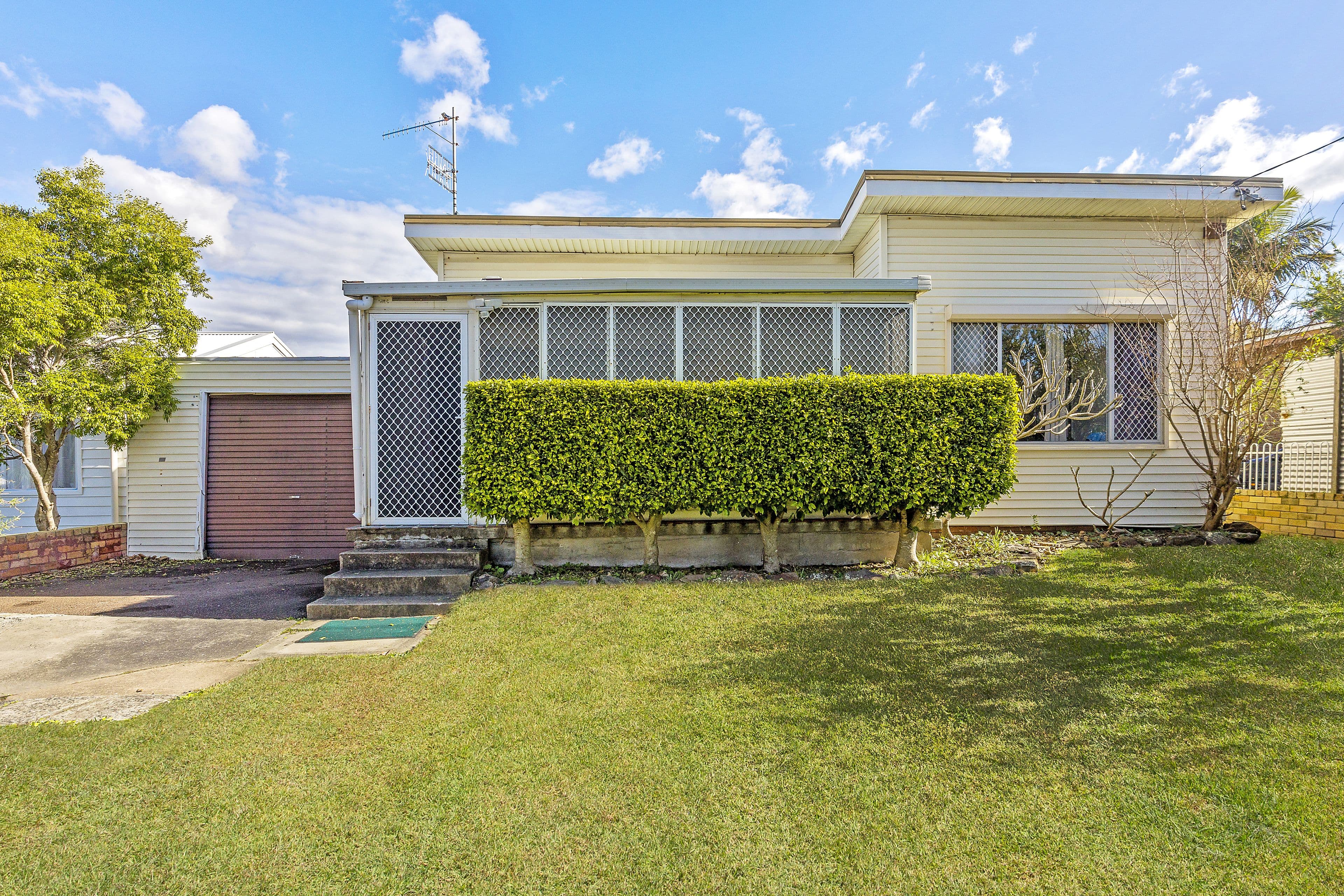 90 Brennon Road, Gorokan NSW 2263, Gorokan - Image 1