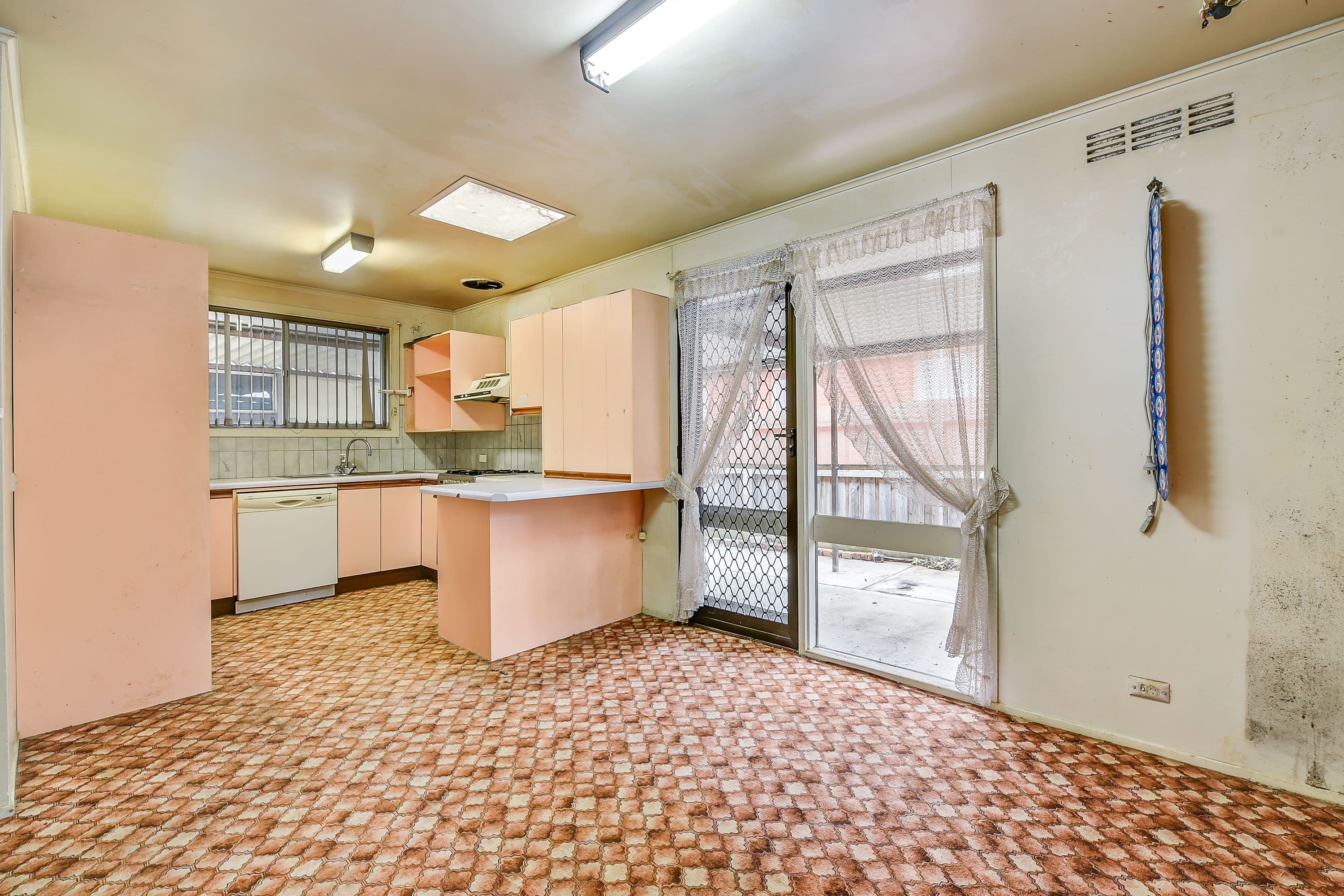 18 Whitehaven Crescent, Mulgrave VIC 3170, Mulgrave - Thumbnail 5