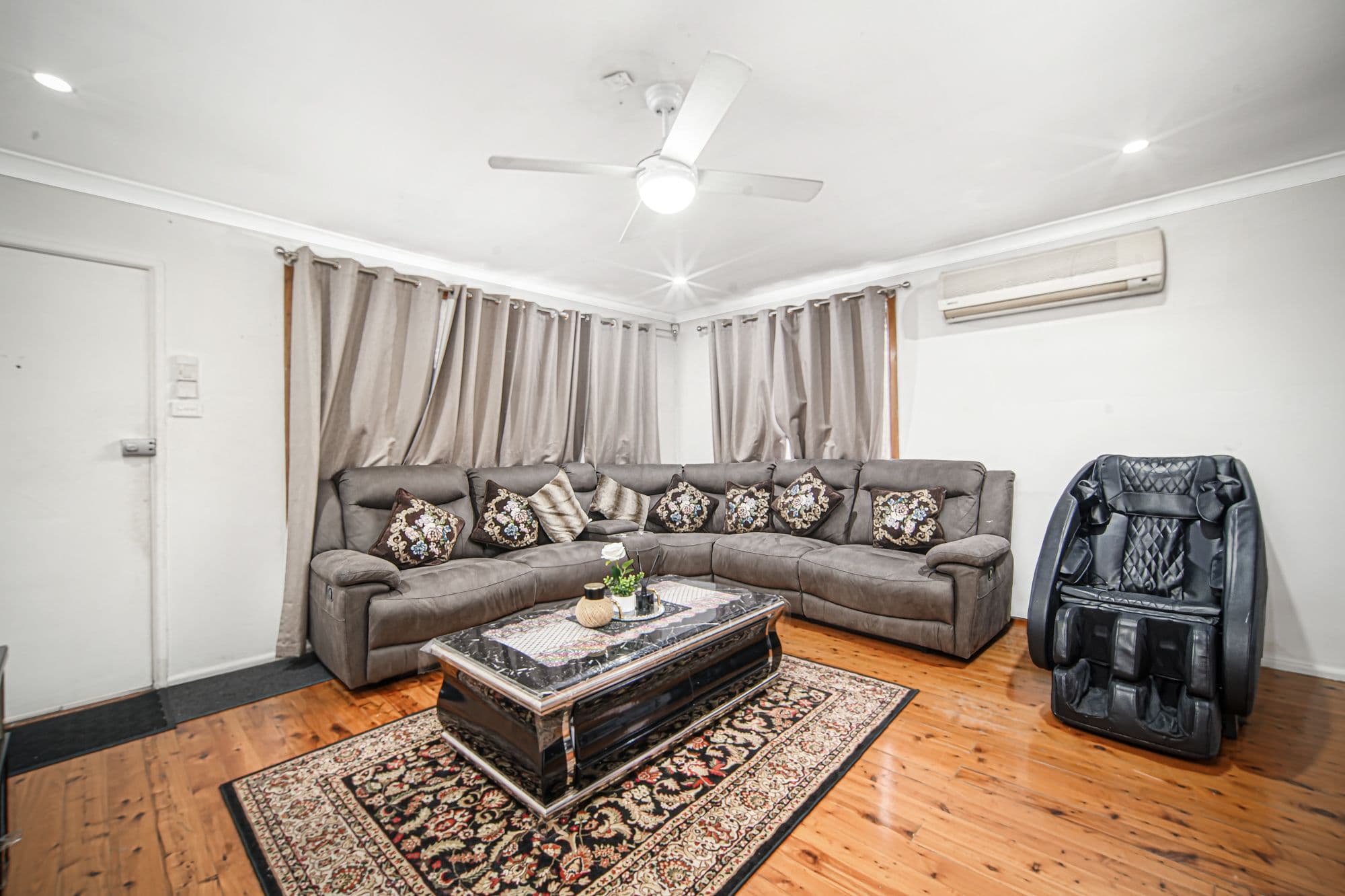 111 Richmond Road, Blacktown NSW 2148, Blacktown - Thumbnail 2