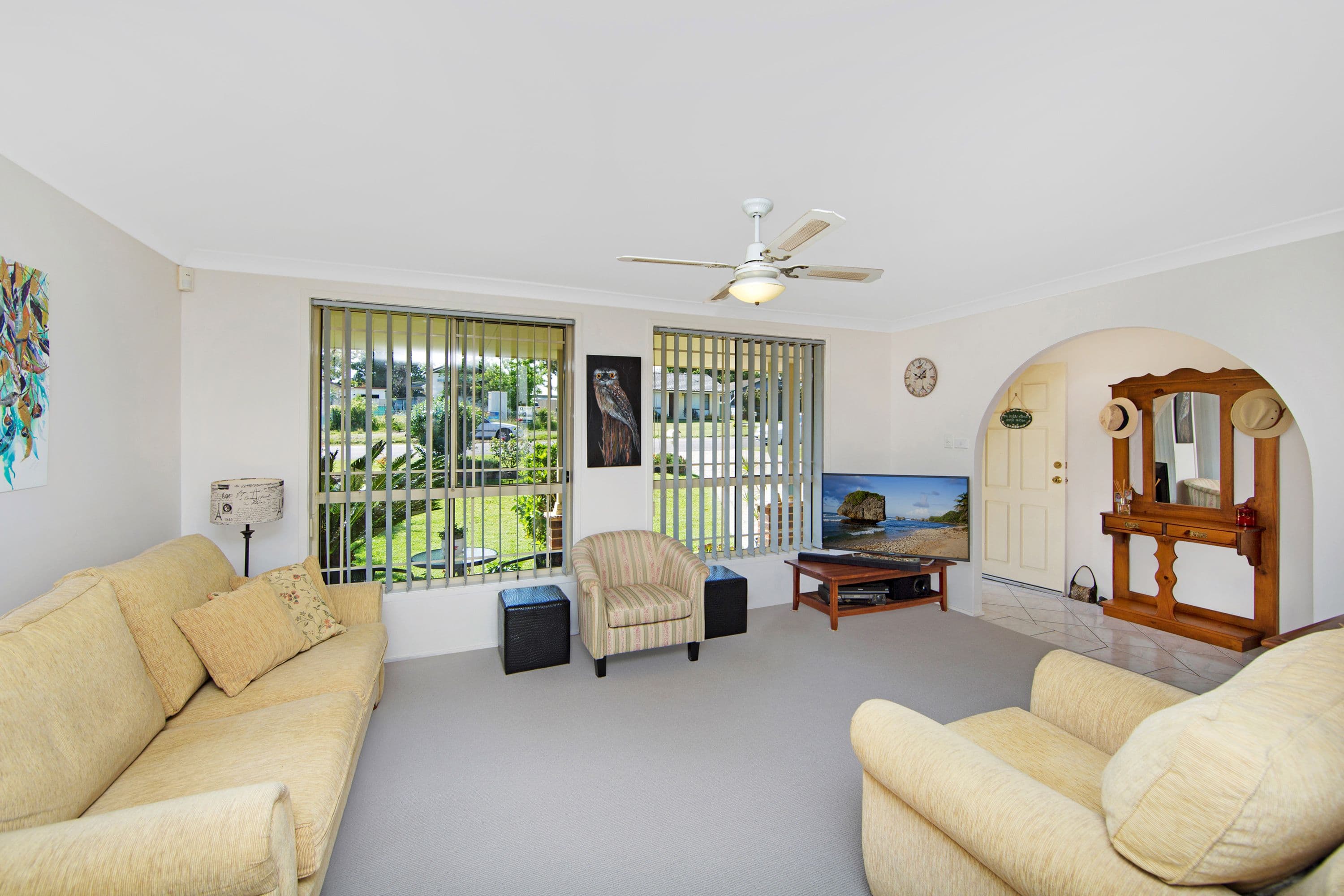 8 Bruce Road, Buff Point - Thumbnail 2