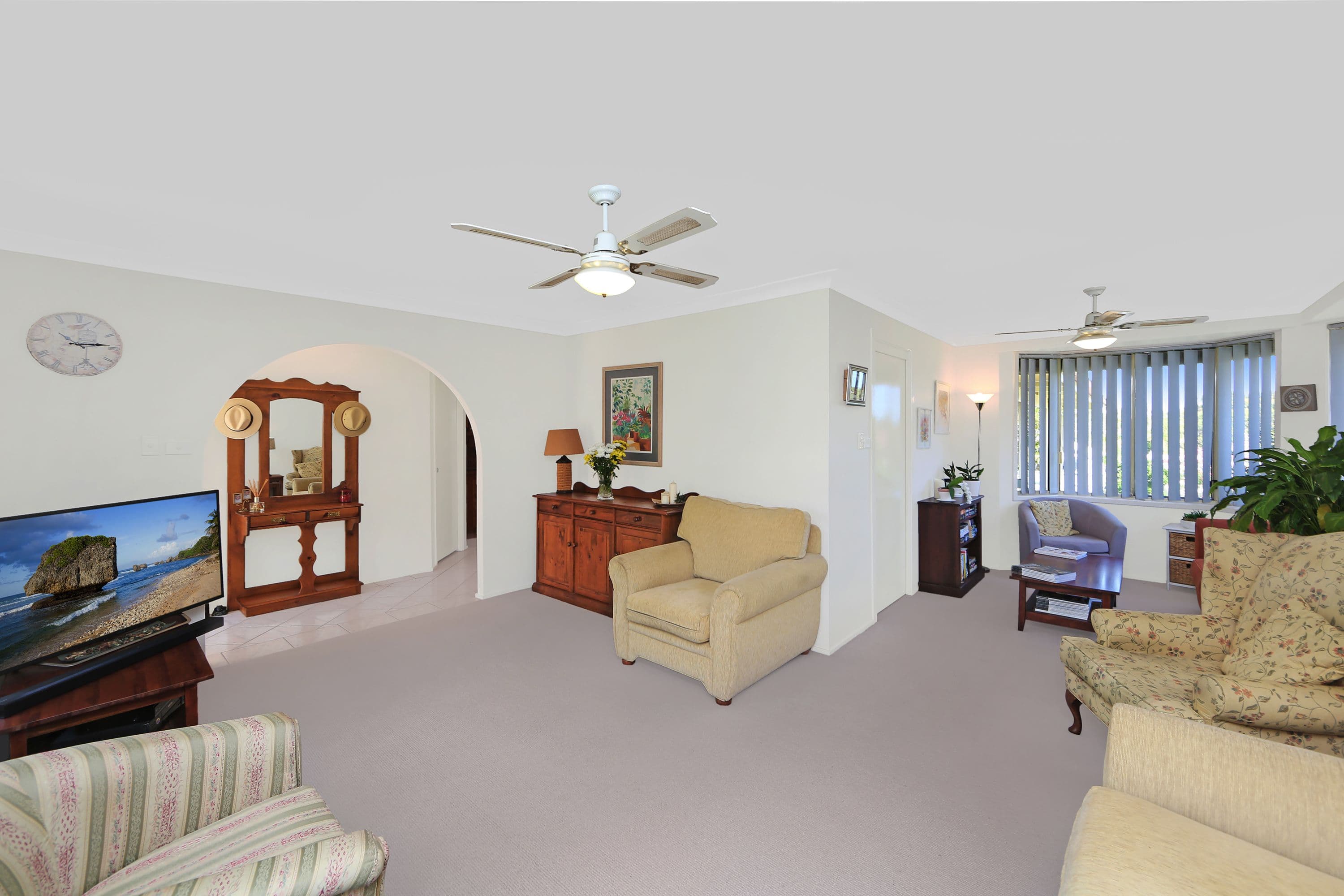 8 Bruce Road, Buff Point - Thumbnail 3