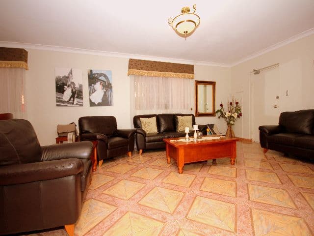 18 Weigand Avenue, BANKSTOWN NSW 2200, Bankstown - Thumbnail 2