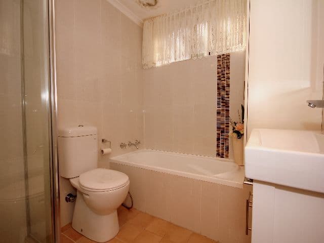 18 Weigand Avenue, BANKSTOWN NSW 2200, Bankstown - Thumbnail 8