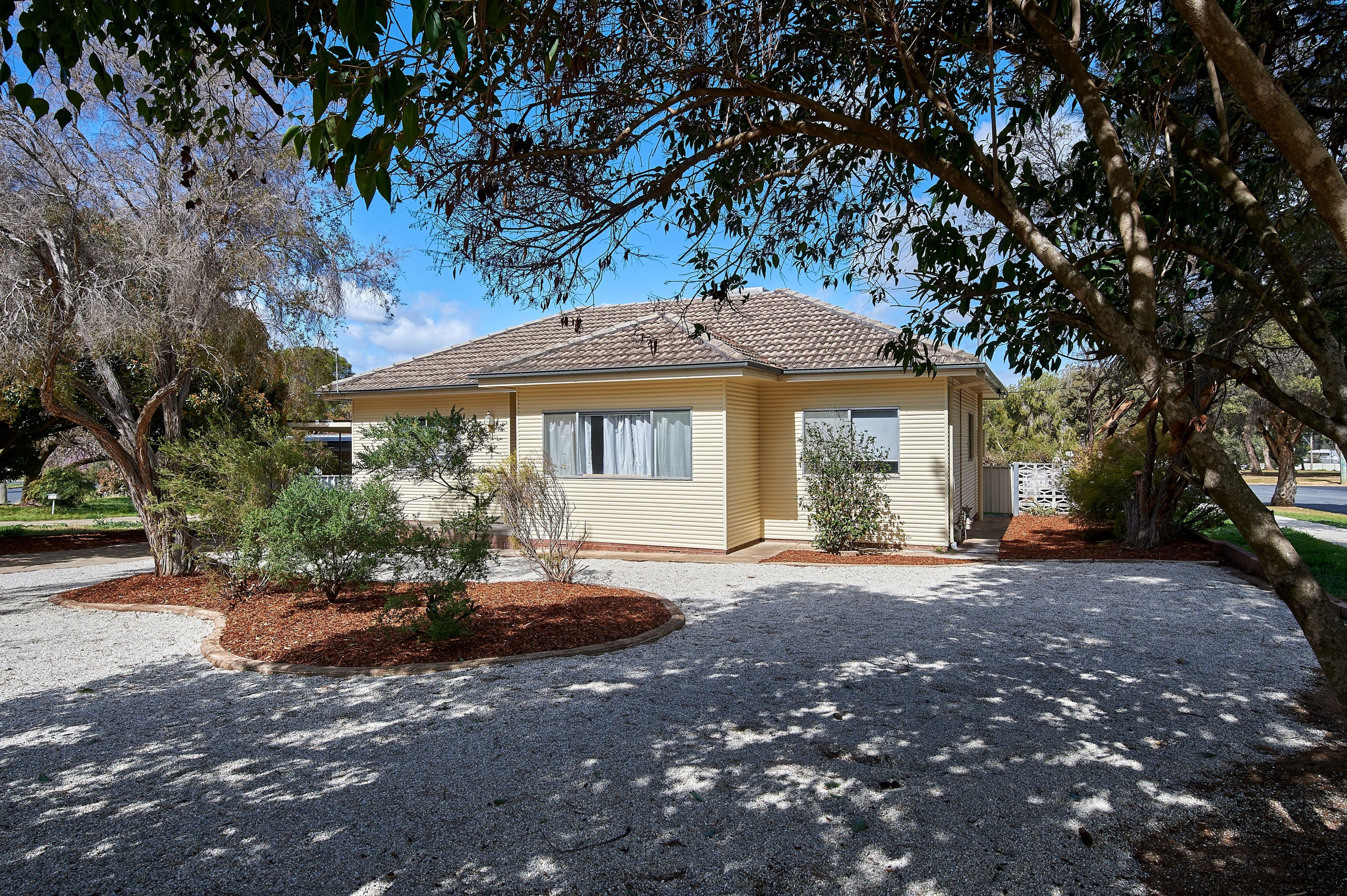12 Ziegler Avenue, Kooringal NSW 2650, Kooringal - Image 1