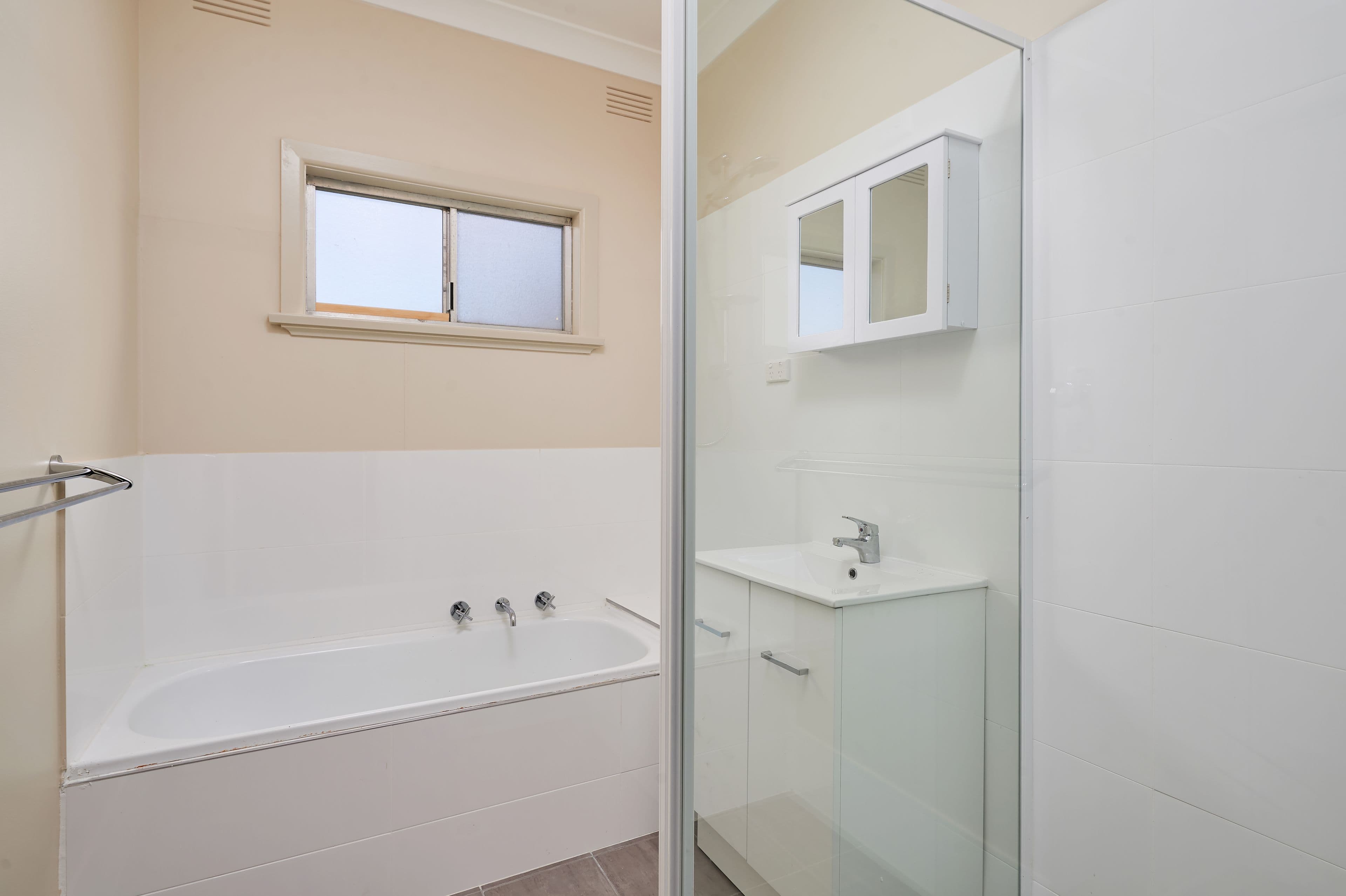 12 Ziegler Avenue, Kooringal NSW 2650, Kooringal - Thumbnail 8