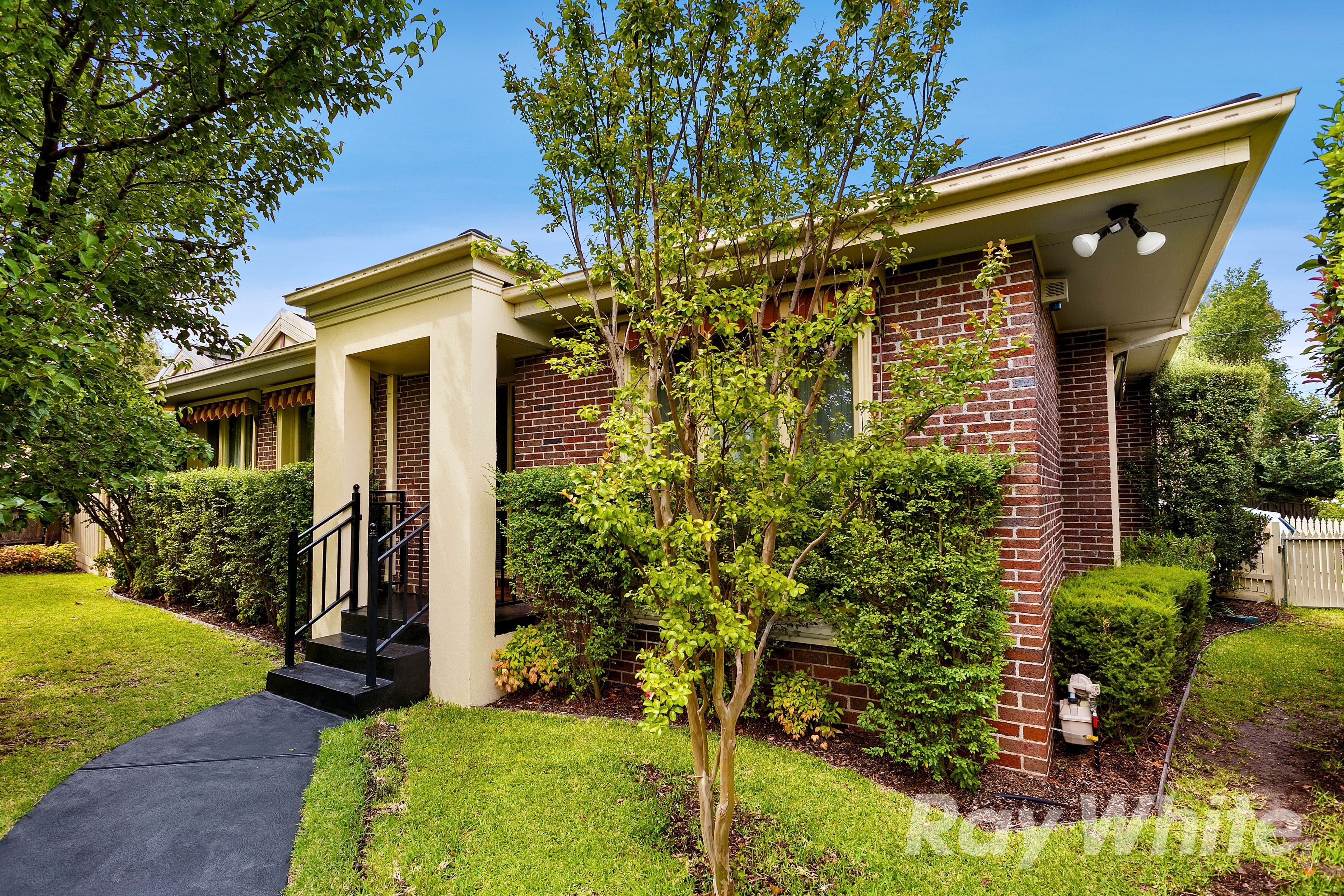51 Summit Crescent, Glen Waverley VIC 3150, Glen Waverley - Image 1