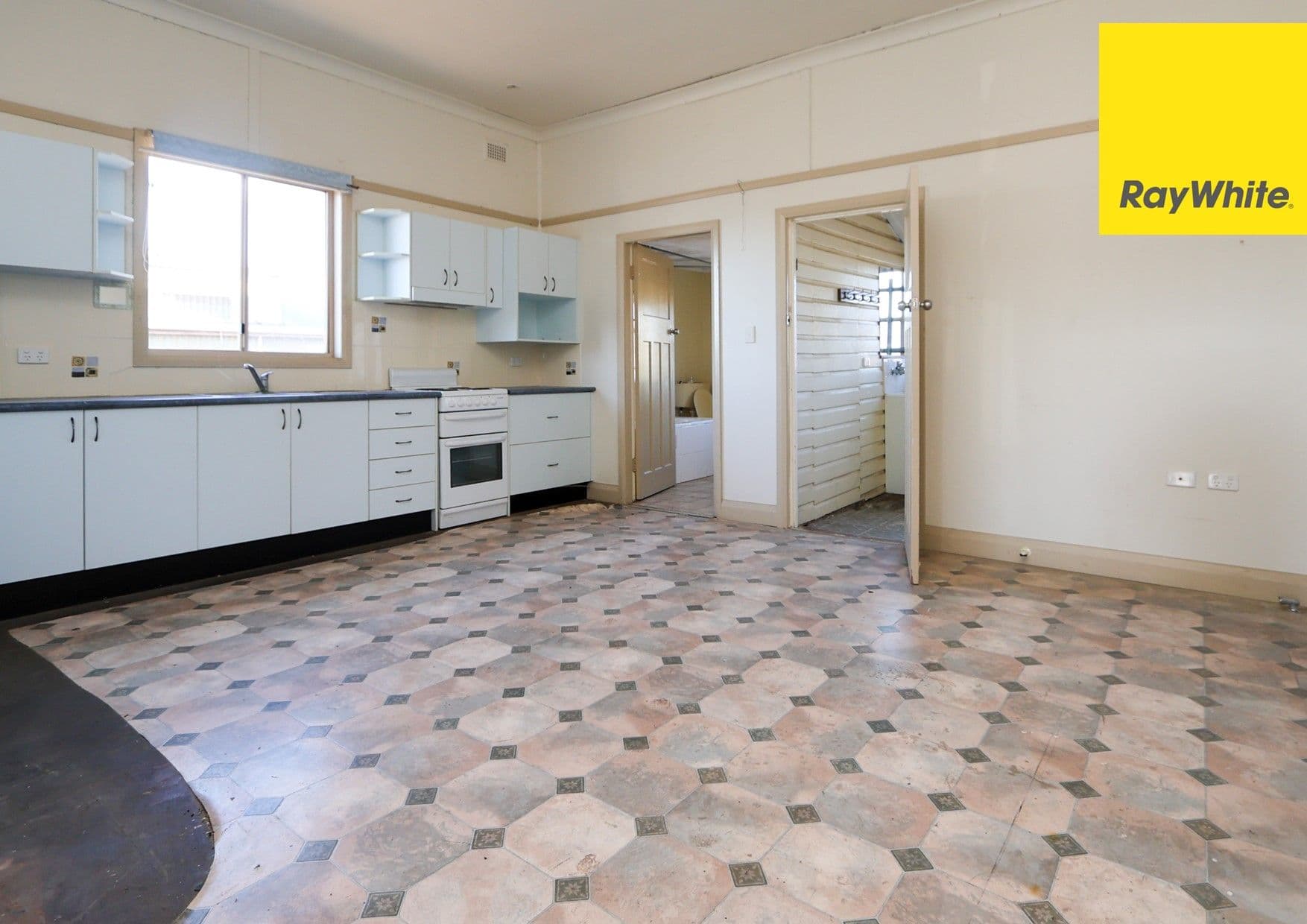 53 Oliver Street, Inverell NSW 2360, Inverell - Thumbnail 2